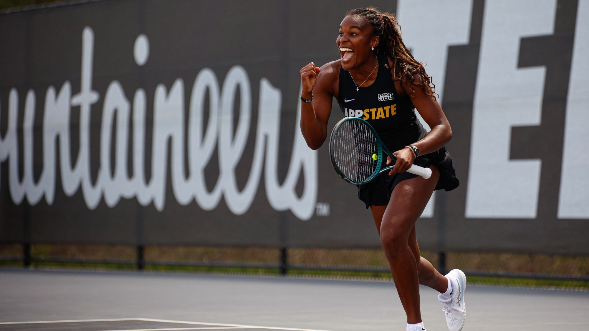 Savannah Dada-Mascoll