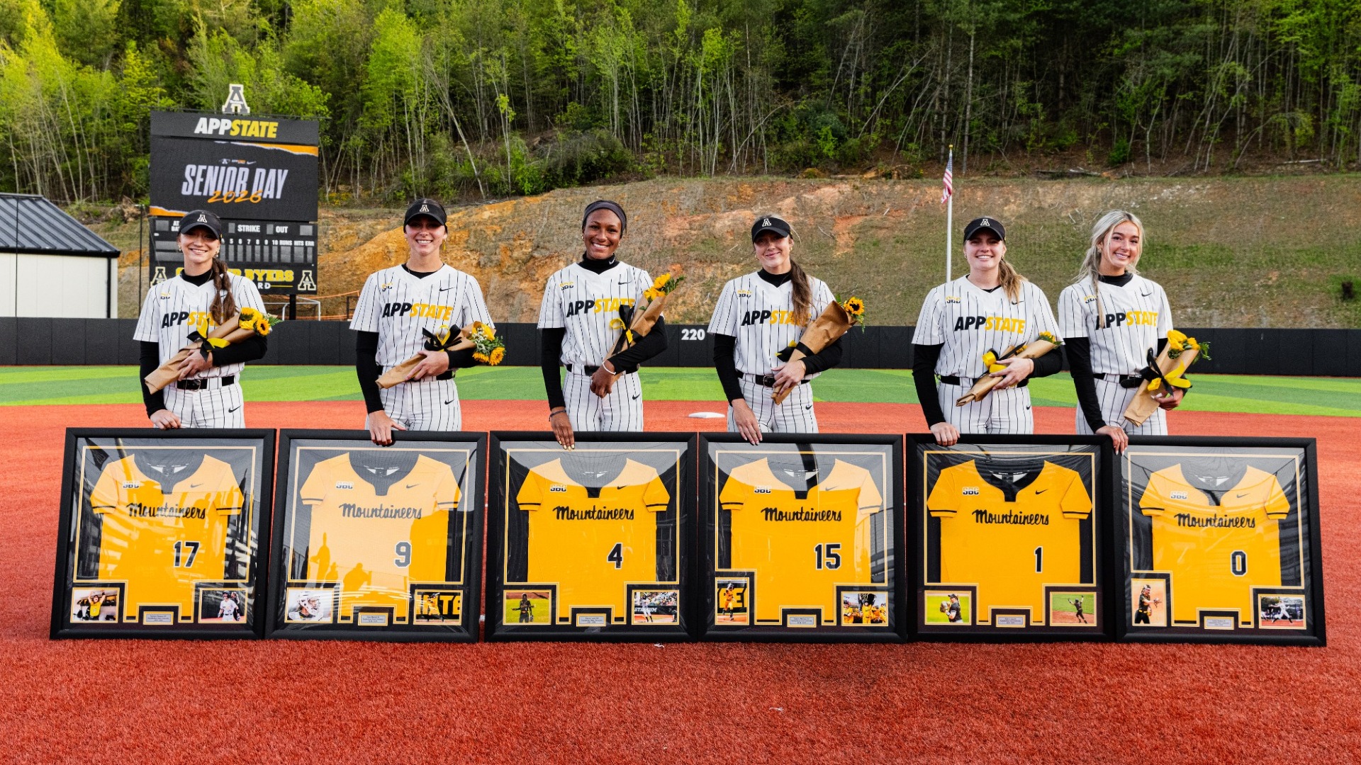 Softball Senior Day