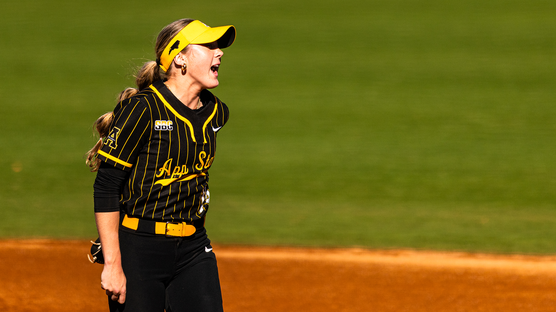 McClain Inks Deal with Knoxville Miracle