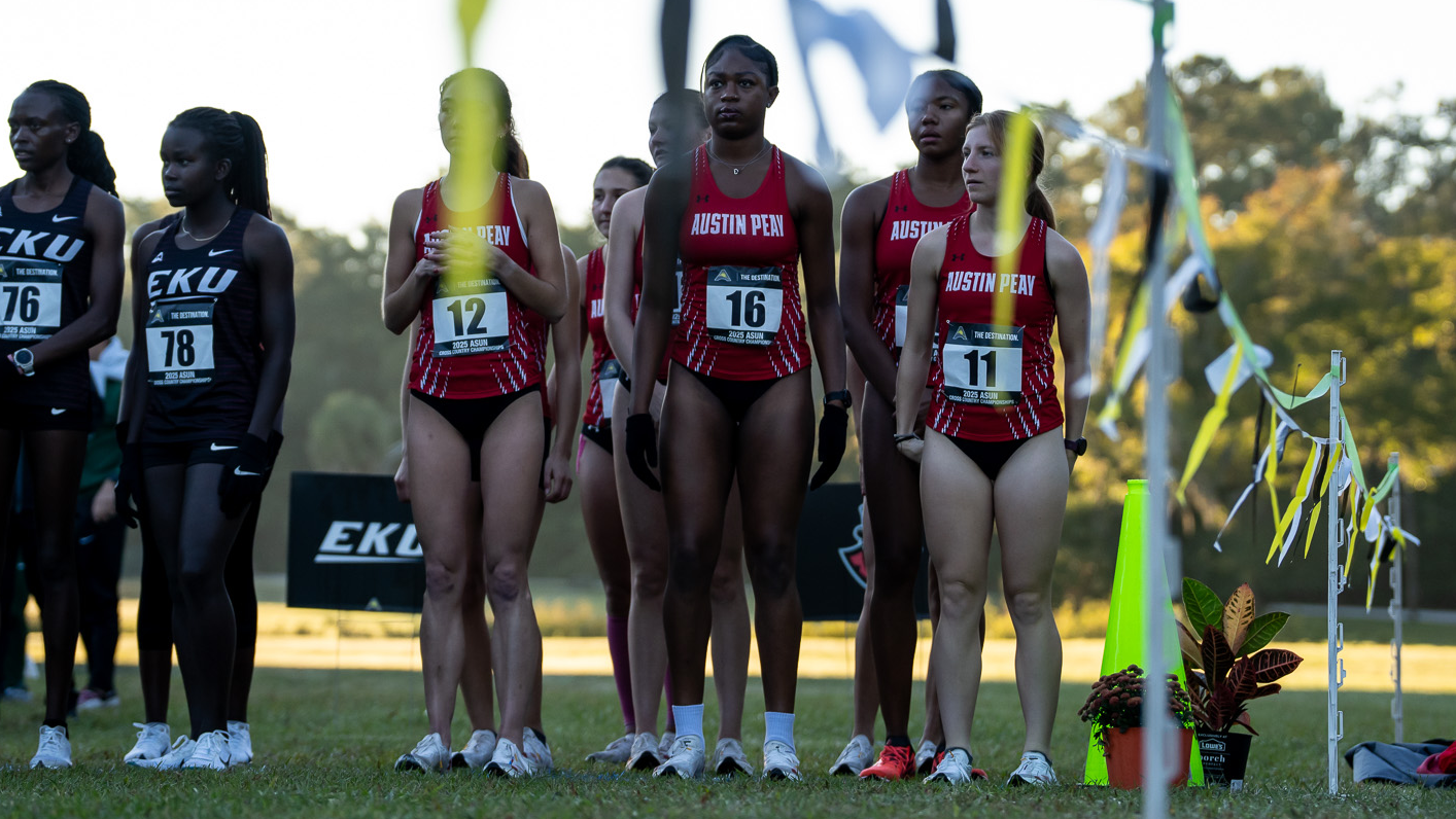Women's cross country team at ASUN Championship