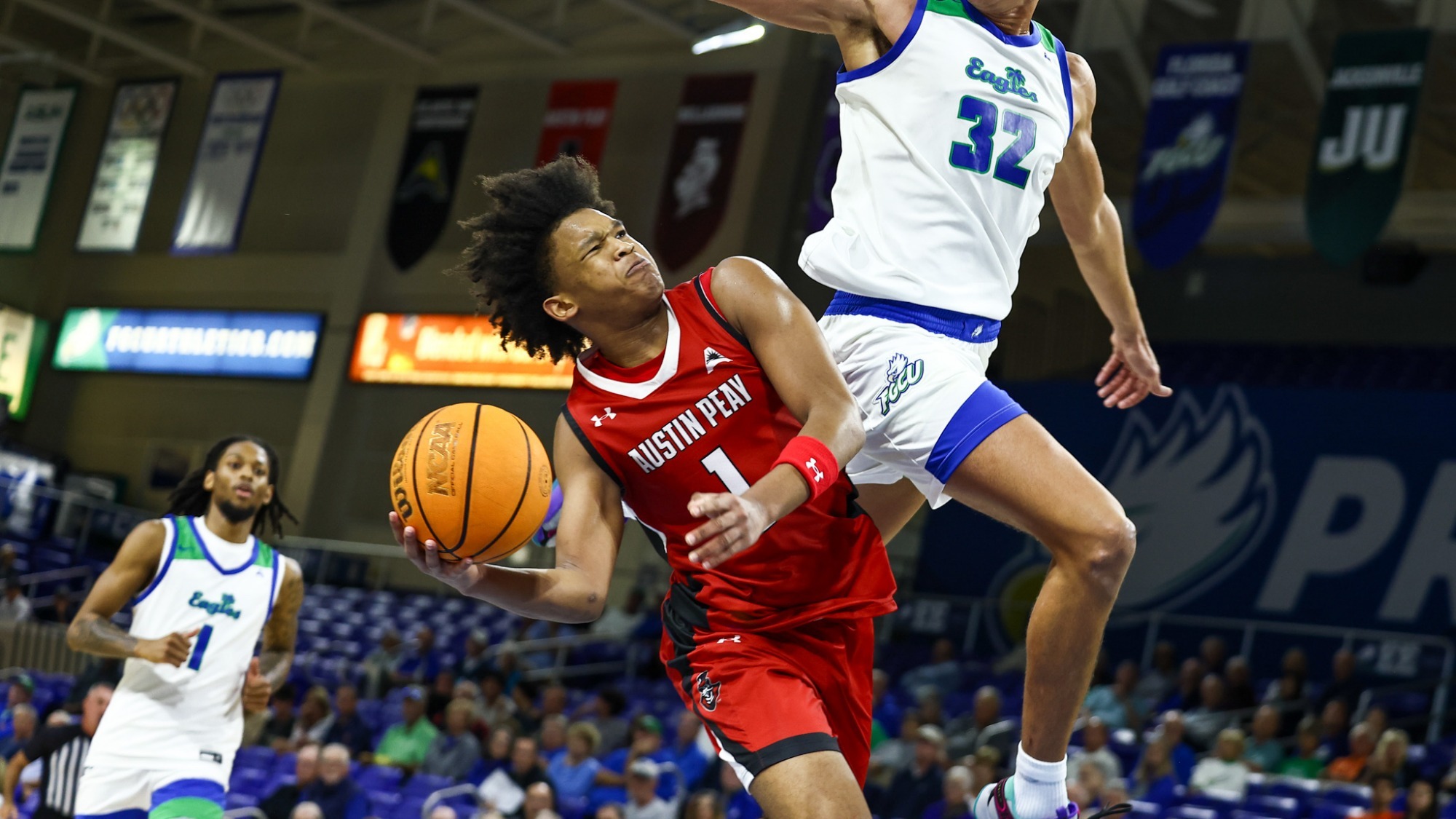 Zyree Collins contested shot at FGCU