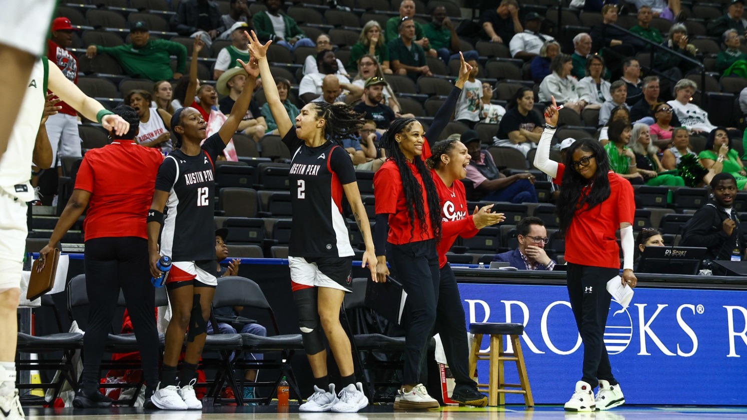 Team celebration semifinals stetson