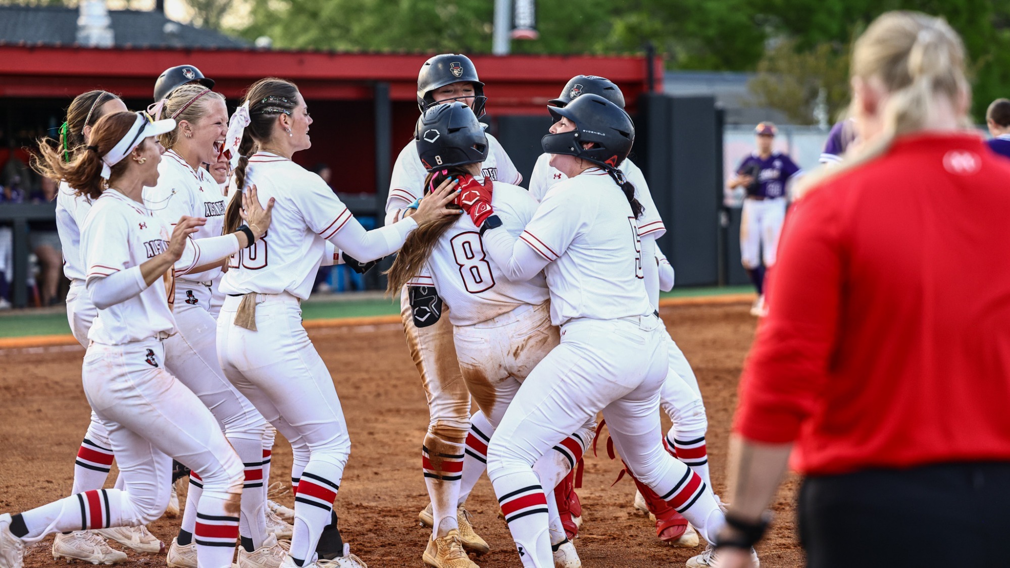 Kiley Hinton Walk off against Lipscomb