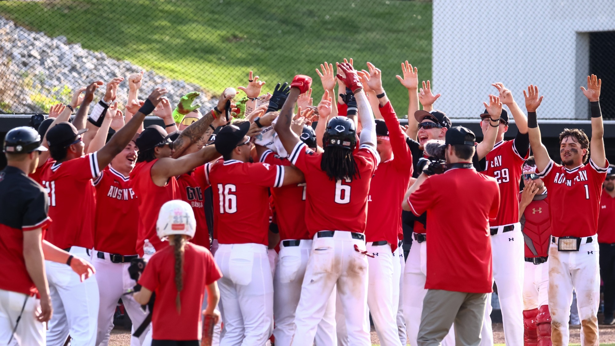 Velazquez Walk-Off Home Run vs. Bellarmine 2026