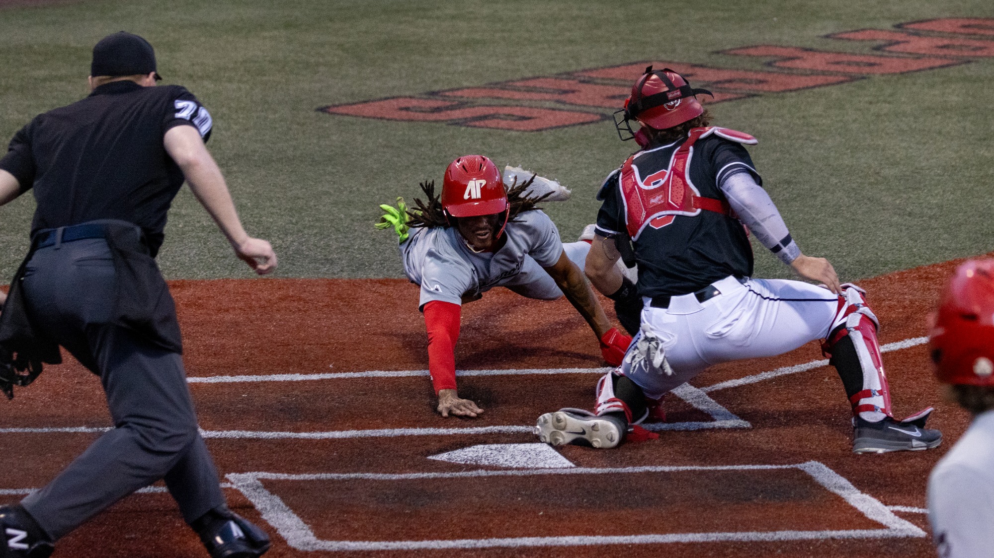 Austin Peay State University's baseball team fell 6-4 in midweek action against Western Kentucky, Wednesday, at Nick Denes Field in Bowling Green, Kentucky.
