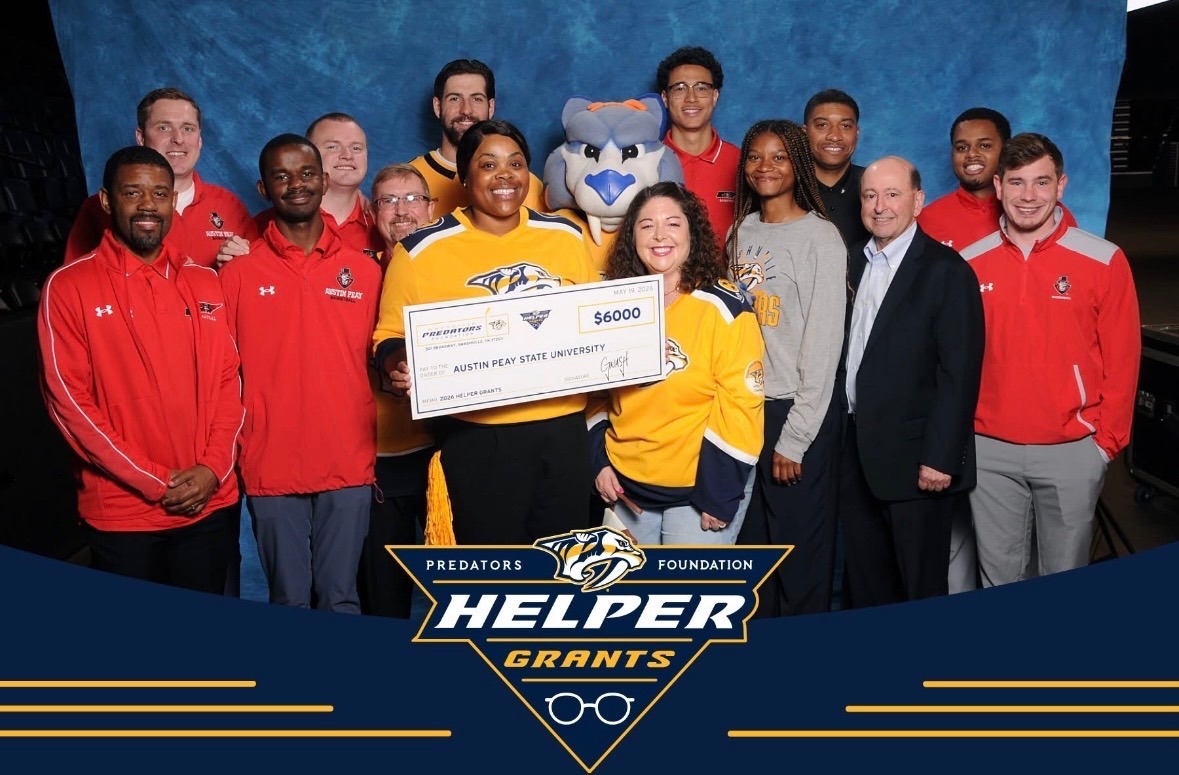 Men's Basketball / Nashville Predators Helper Grant
