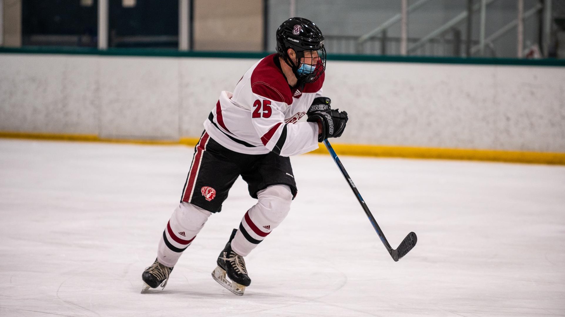 Luke Richesin 202122 Men's Ice Hockey Aquinas College