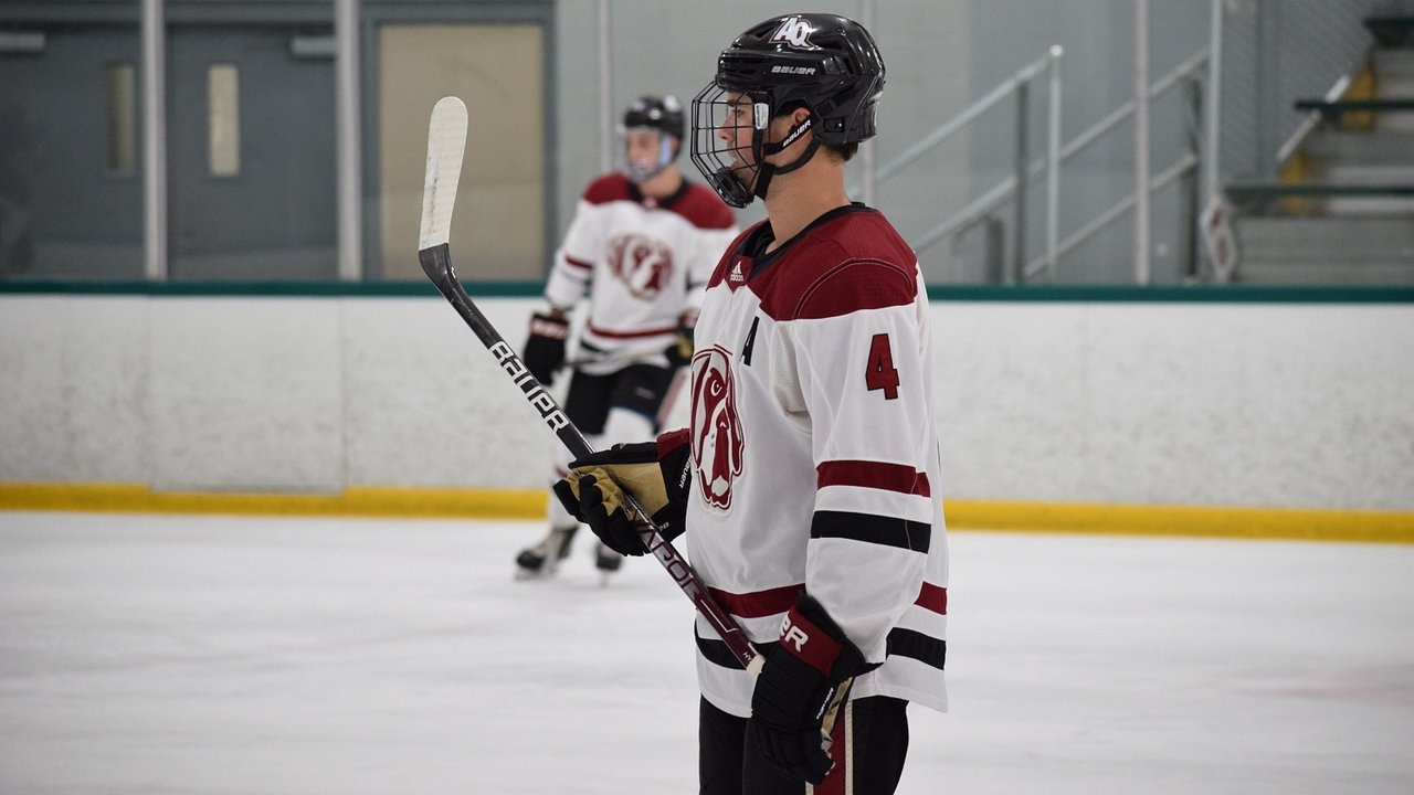 Christian Look 202324 Men's Ice Hockey Aquinas College