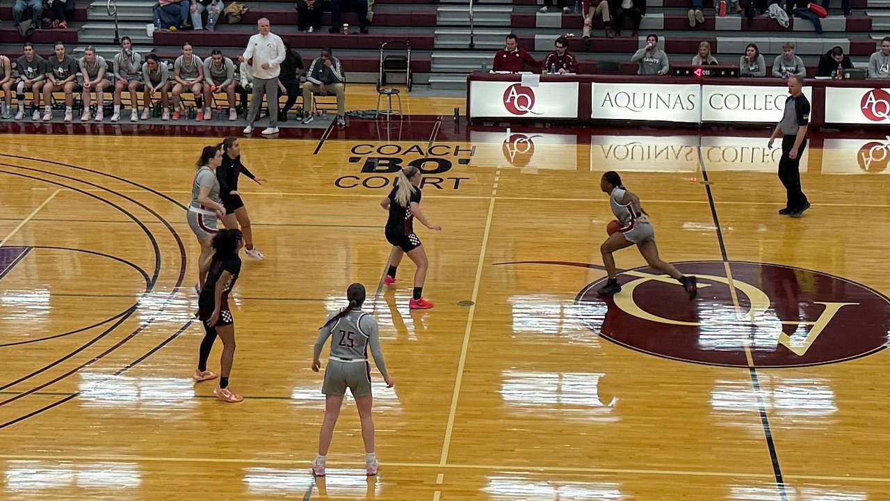 AQ WBB with best start down UNOH 