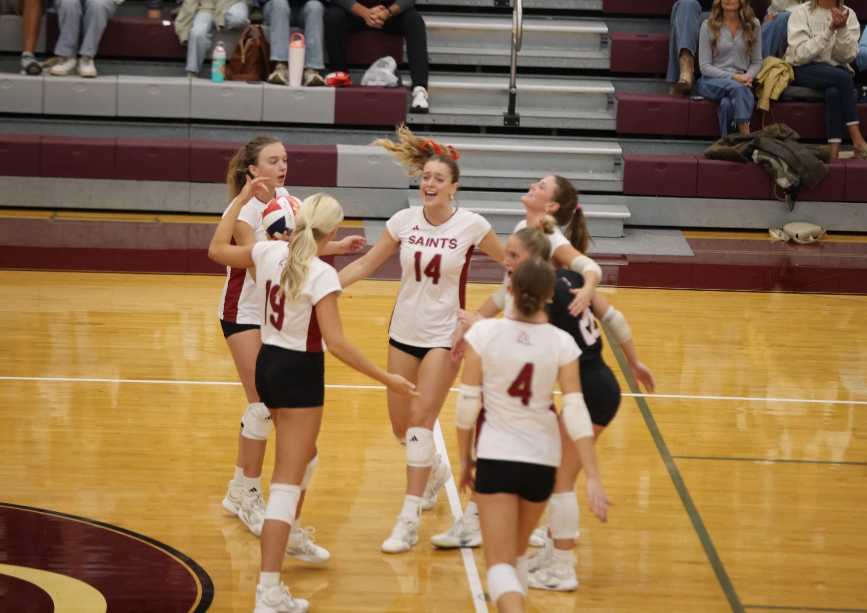 AQ WVB downs 2 ranked opponents and sets record