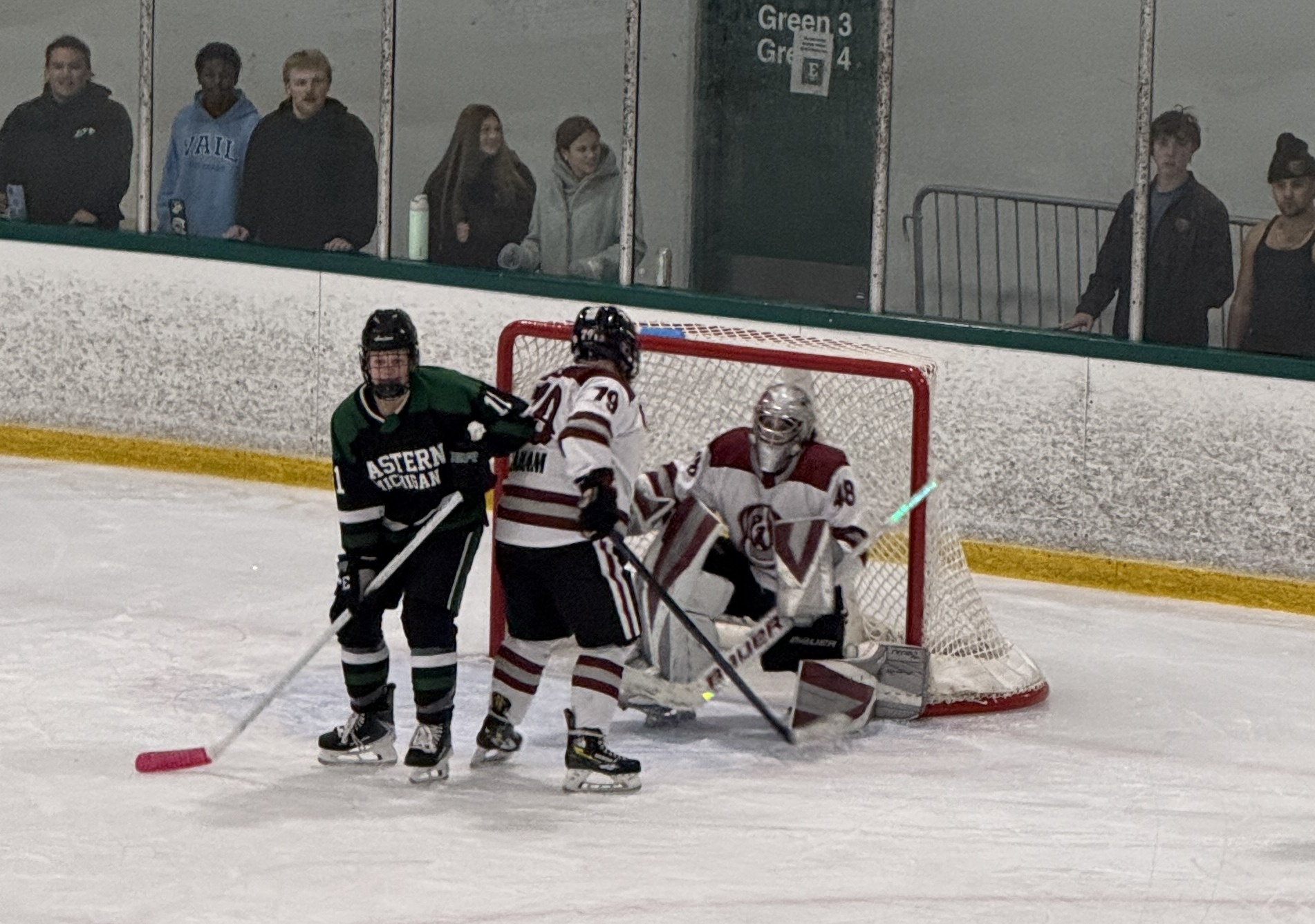 AQ W Hockey drops a home and home with EMU