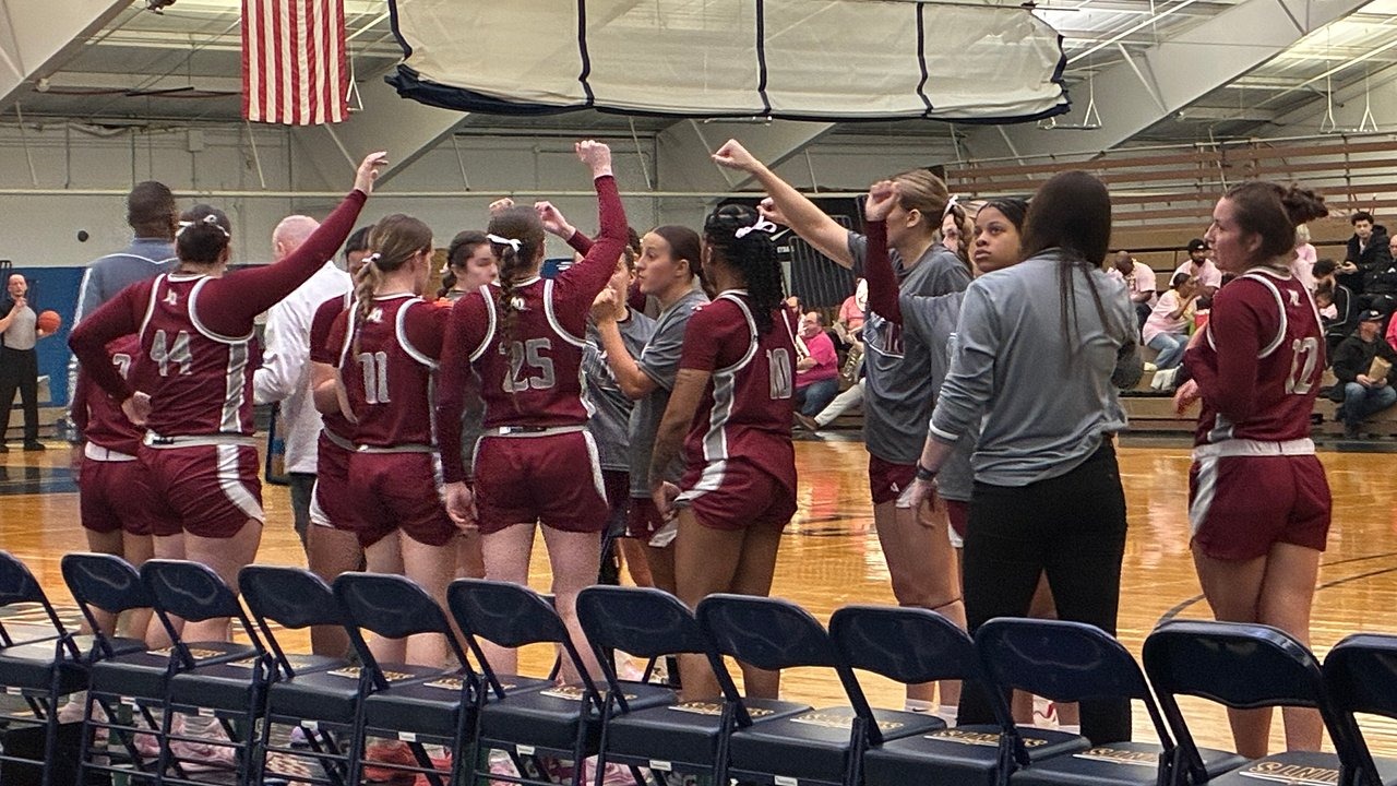 AQ WBB makes it 8 straight in last battle with SHU