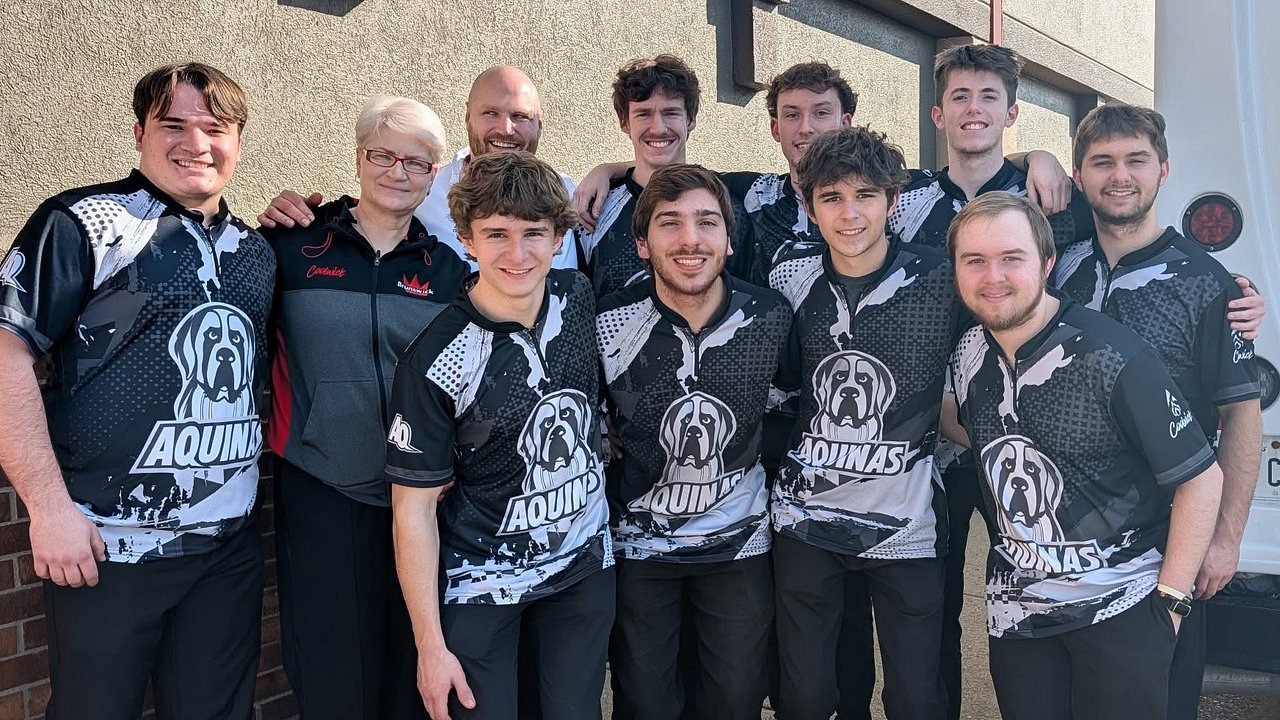 AQ Bowls over competition at Hoosier Classic