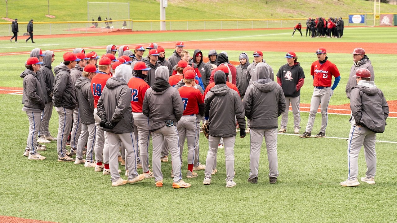 AQ Baseball defeats Comets of Olivet 4-2
