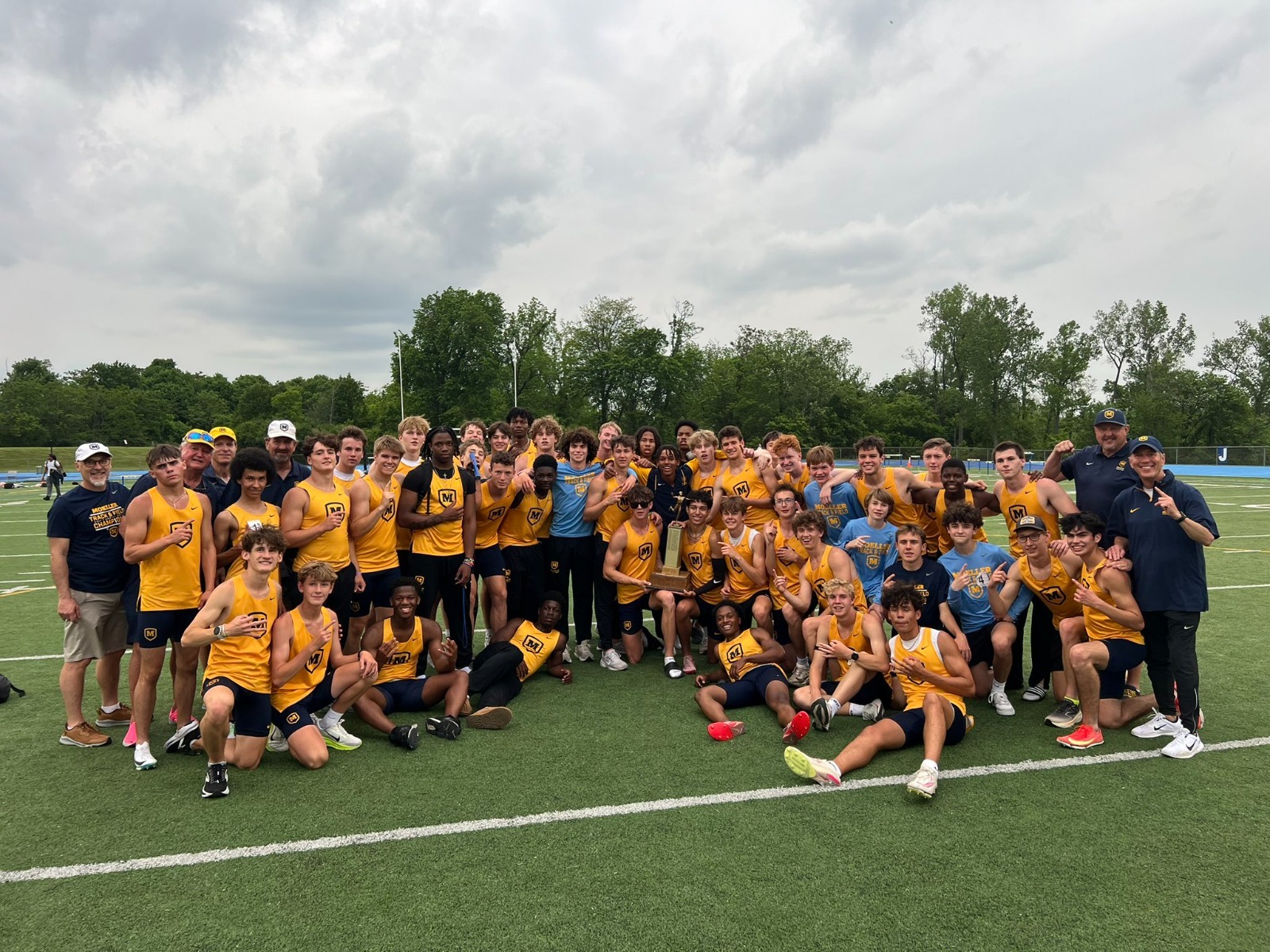 zoomed out group shot at x