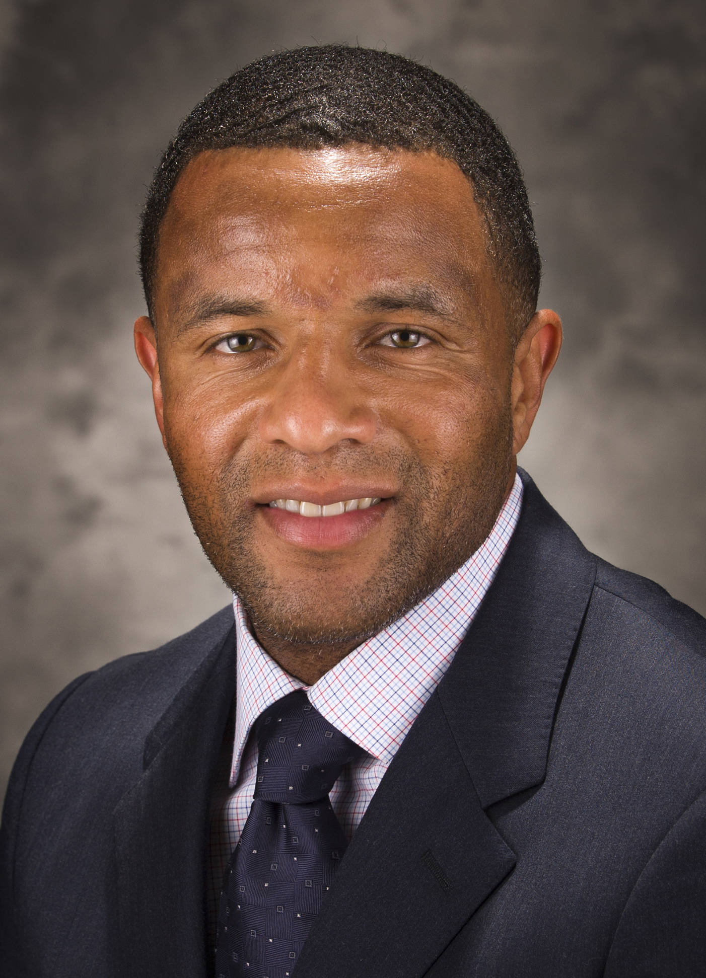 Damon Stoudamire 2013-14 edited