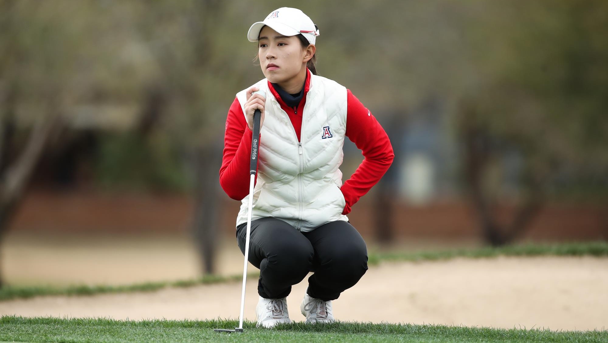 Vivian Hou Women's Golf University of Arizona Athletics