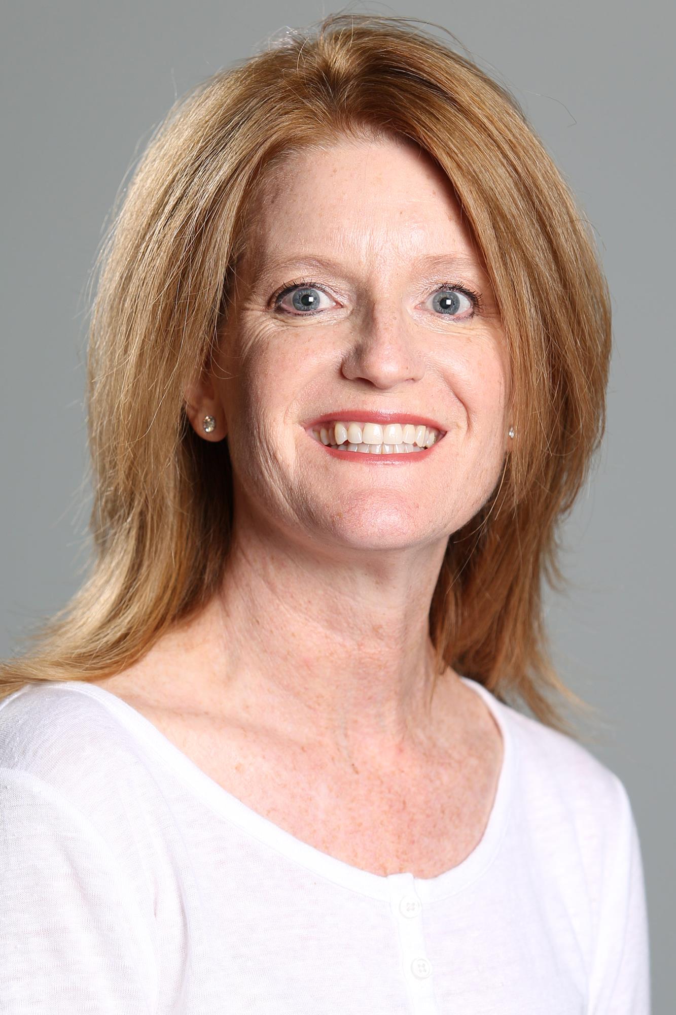Suzanne Affeldt Headshot