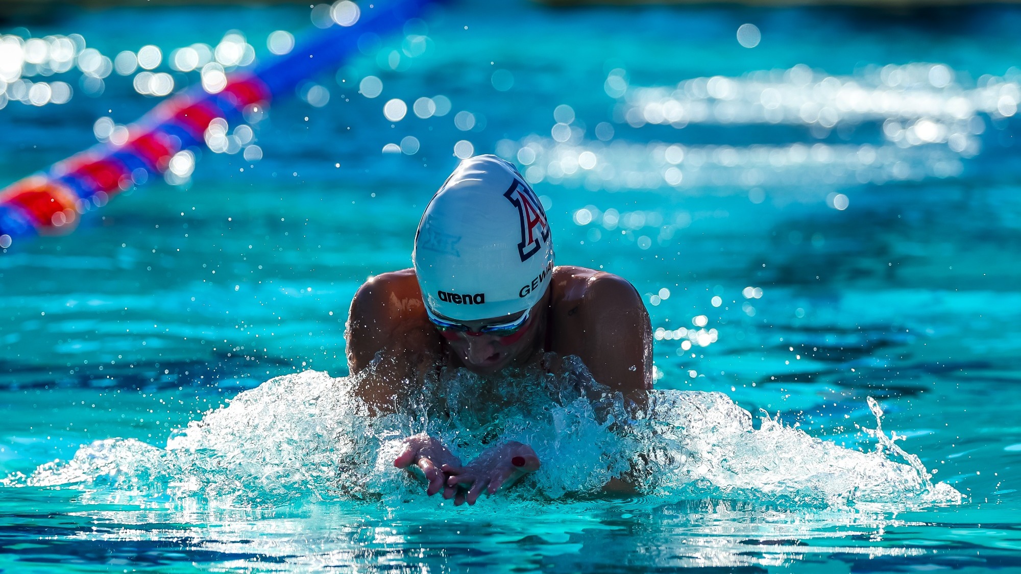 Action Photo Eleni Gewalt