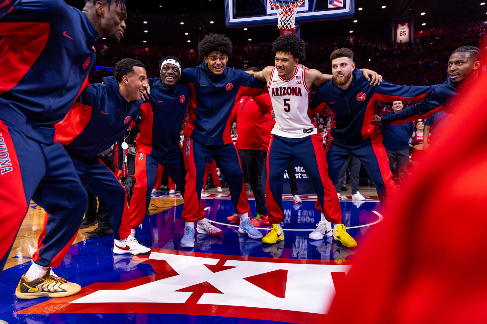Evan Nelson (21), Sven Djopmo Komguep (42), Koa Peat (10), Brayden Burries (5), Anthony Dell'Orso (3) — TUCSON, ARIZ. -- Men’s Basketball vs. Auburn at McKale Center.Dec. 6, 2025. Photo by Marison Bilagody / Arizona Athletics