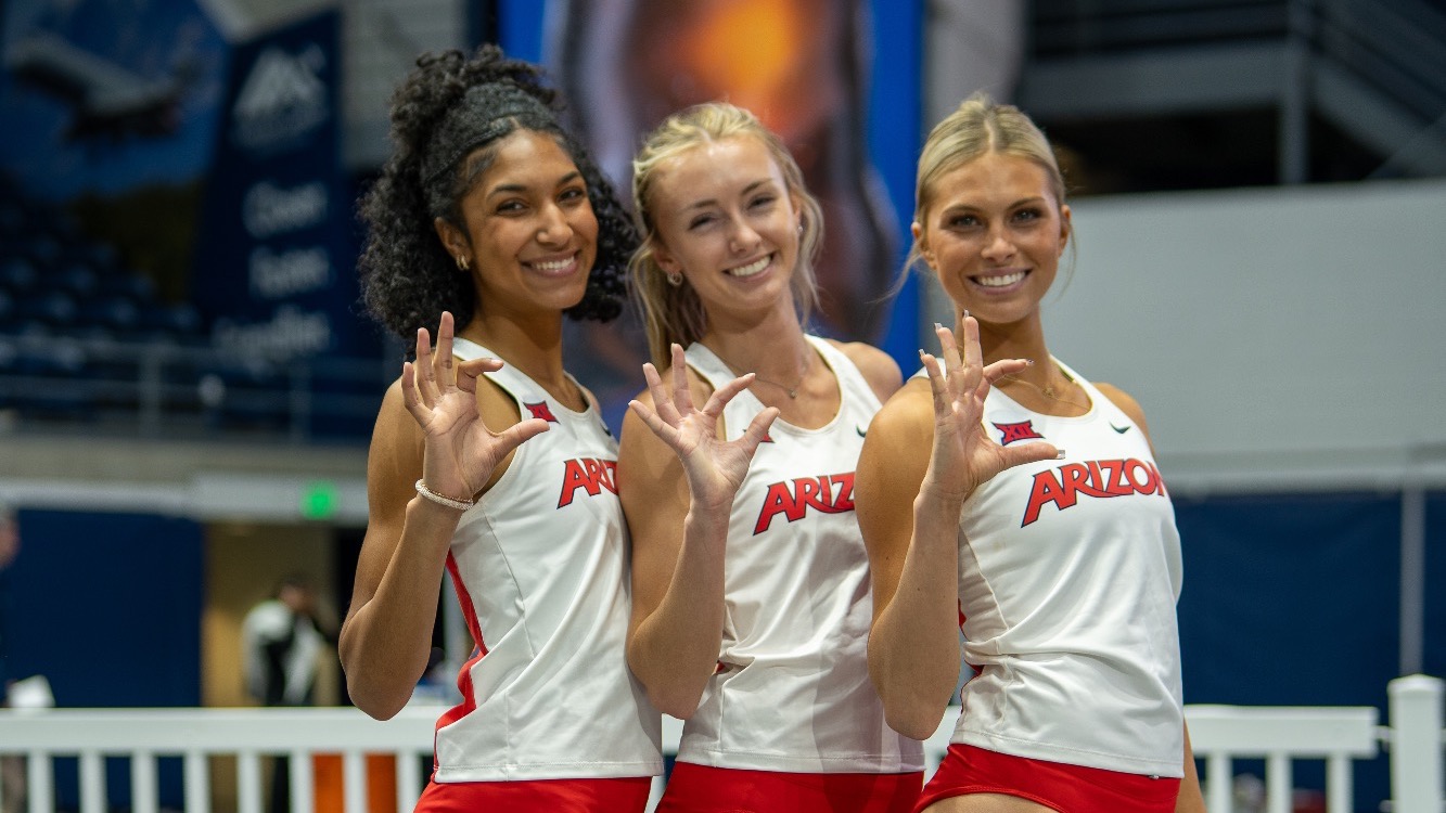 Kya Crooke, Emma Gates, Paris Mikinski