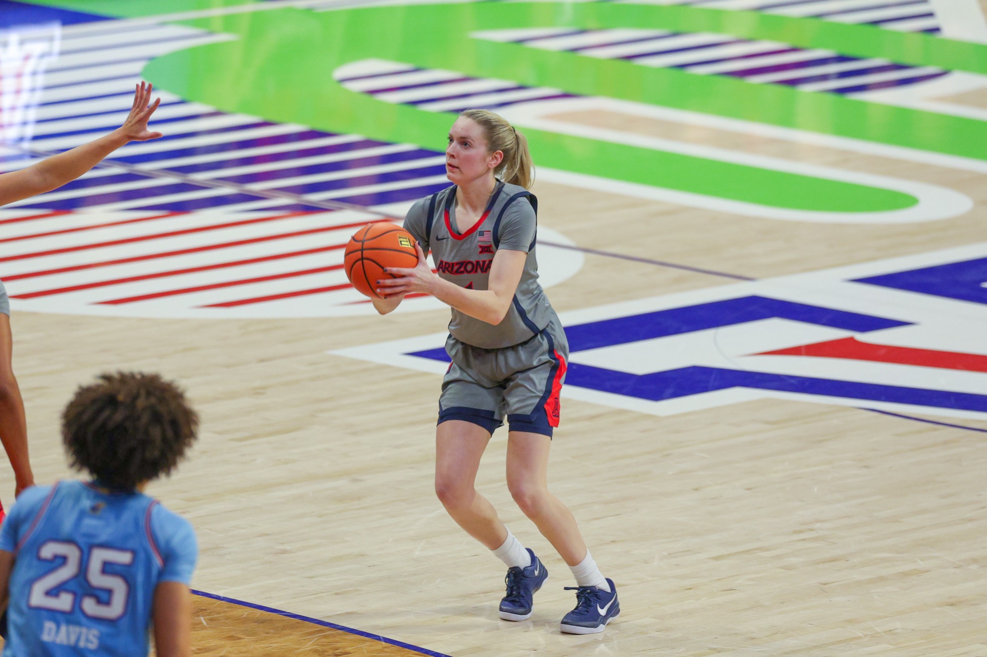 Kamryn Kitchen (1) — TUCSON, ARIZ. -- WBB vs. Kansas at McKale Center.Jan. 20, 2026. Photo by Sarah Rosewater / Arizona Athletics