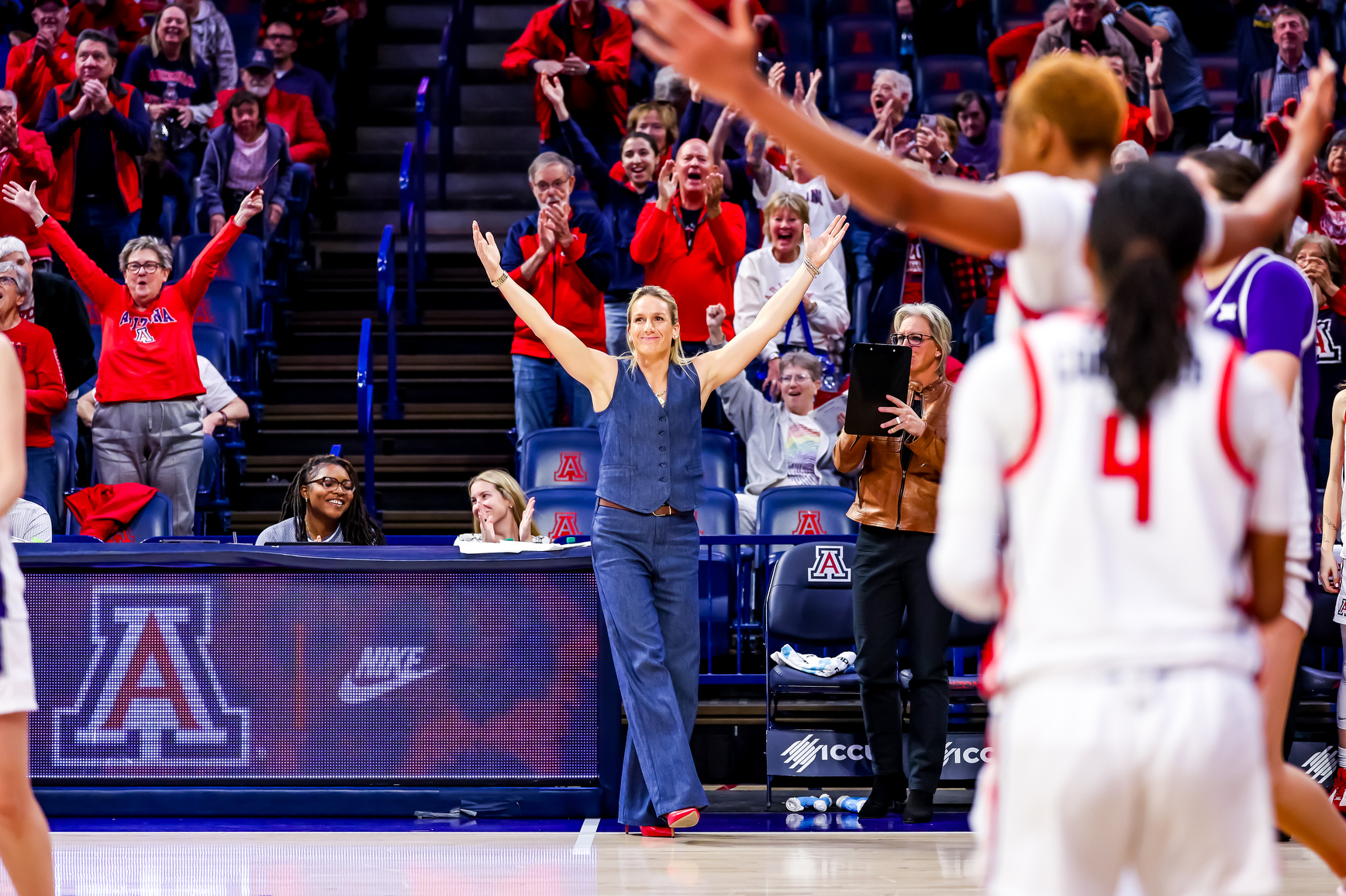 Becky Burke, Head Coach - TUCSON, ARIZ. -- Women’s Basketball vs Kansas State at McKale Memorial CenterFeb. 4, 2026. Photo by Rebecca Sasnett / Arizona Athletics