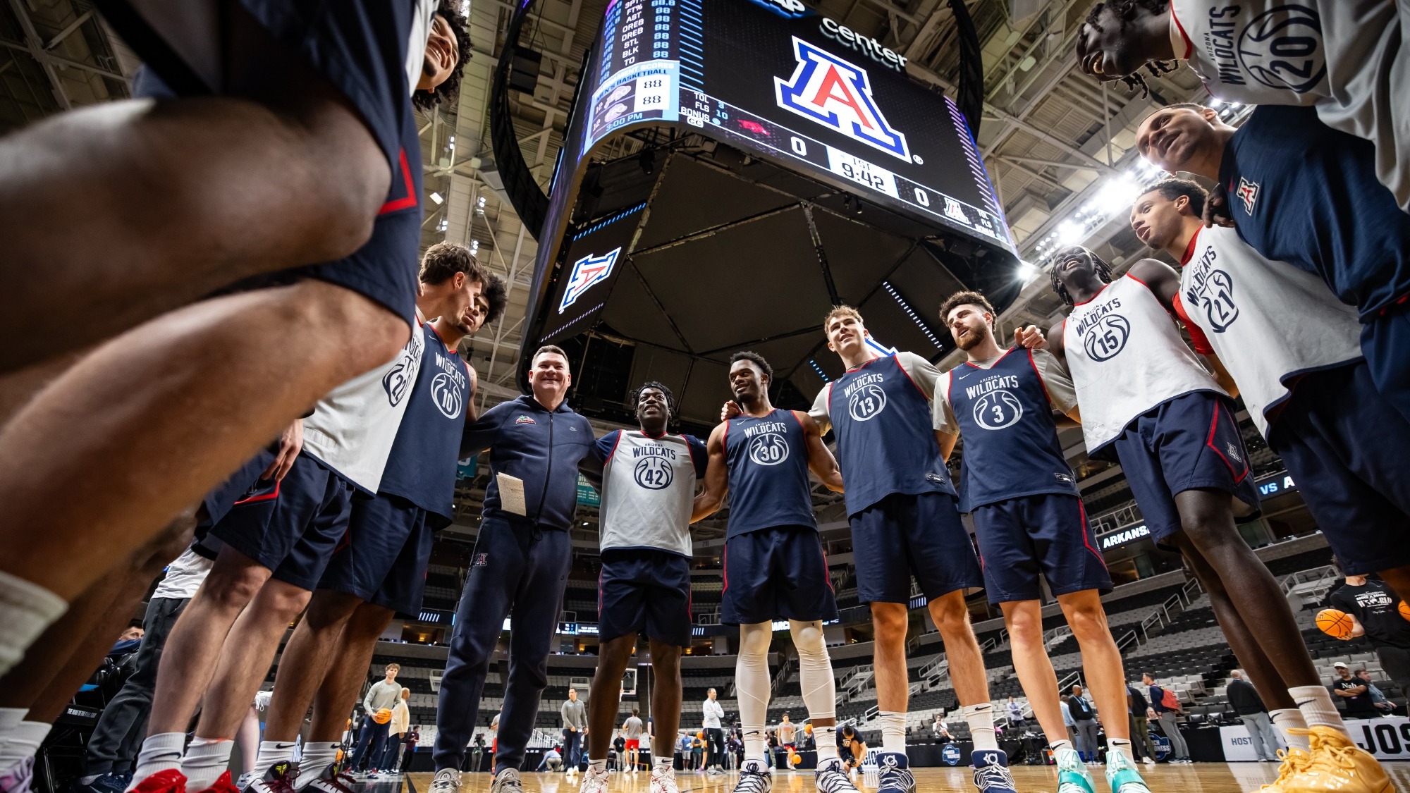 Team huddle Sweet 16