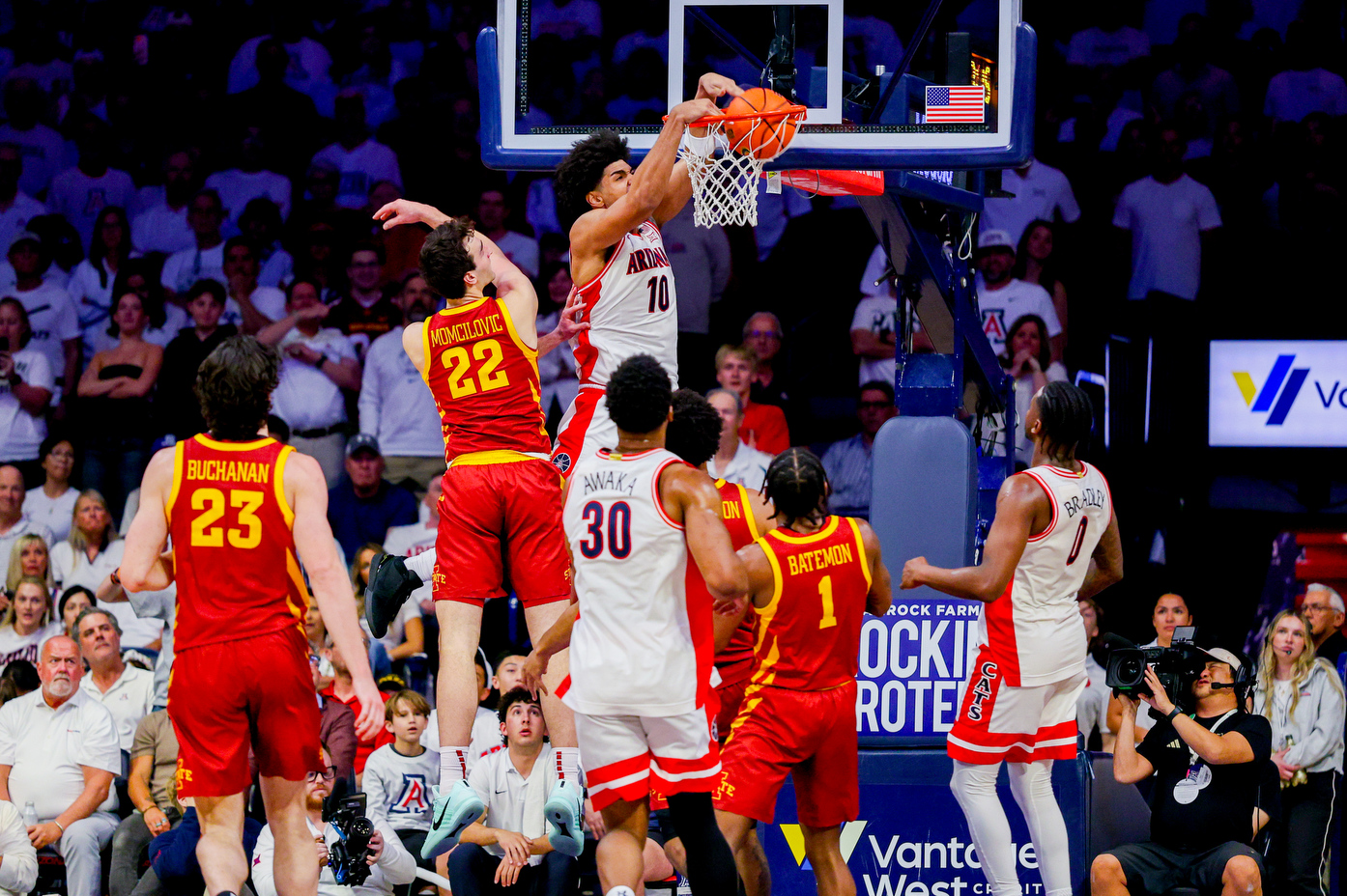 Koa Peat (10) — TUCSON, ARIZ. -- Men’s Basketball vs Iowa State University, senior night in McKale Center at AKELME Arena.March 2, 2026. Photo by Catherine Regan / Arizona Athletics