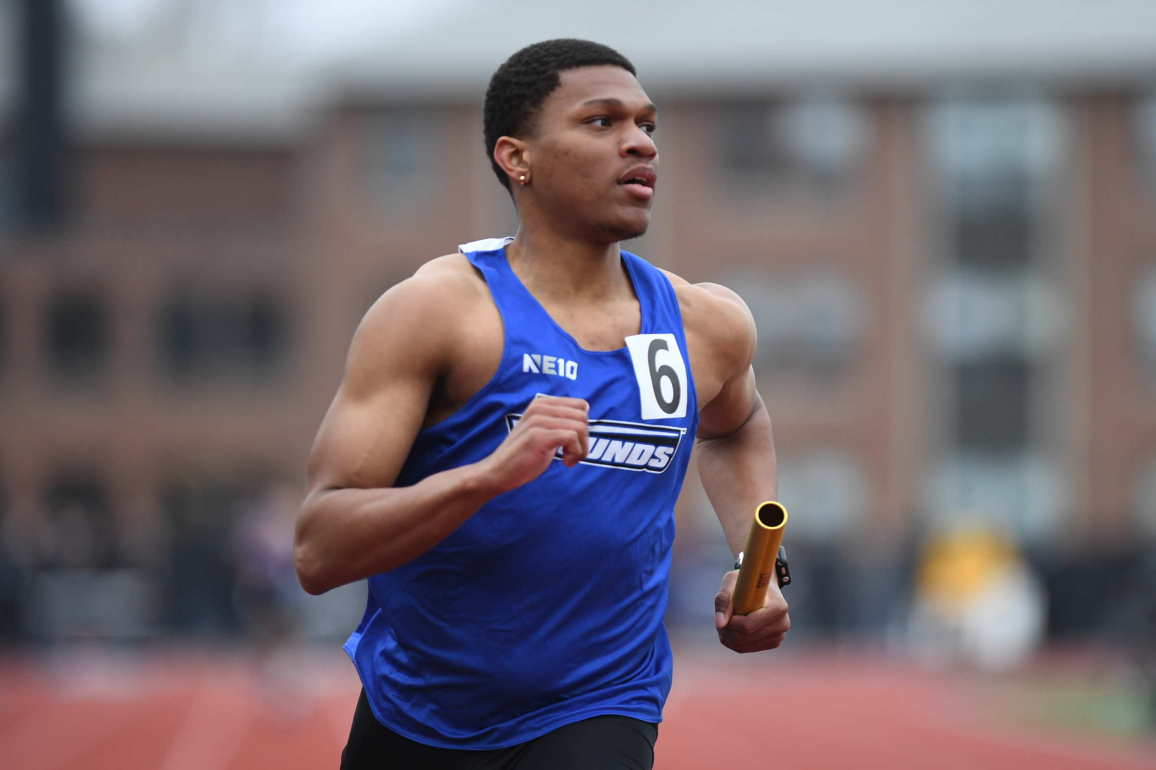 Men's Track & Field Posts Four TopThree Finishes At Davis