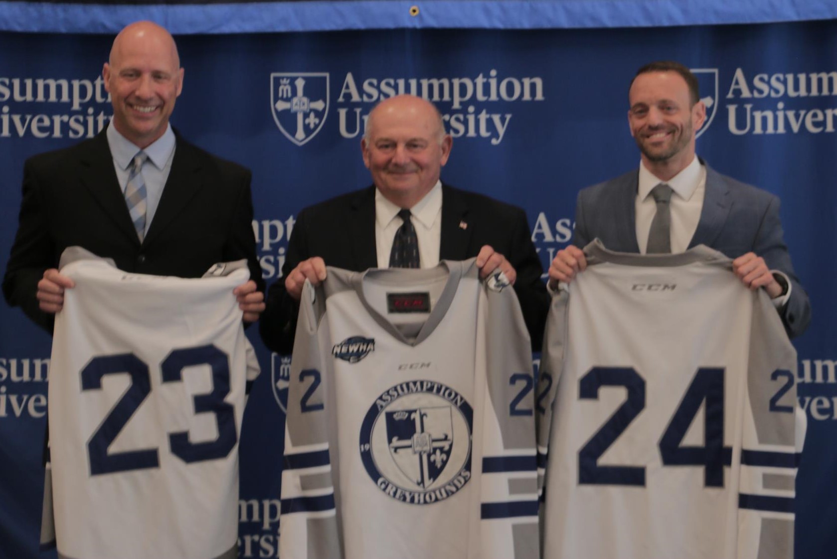 Women's Ice Hockey Joins NEWHA Assumption University