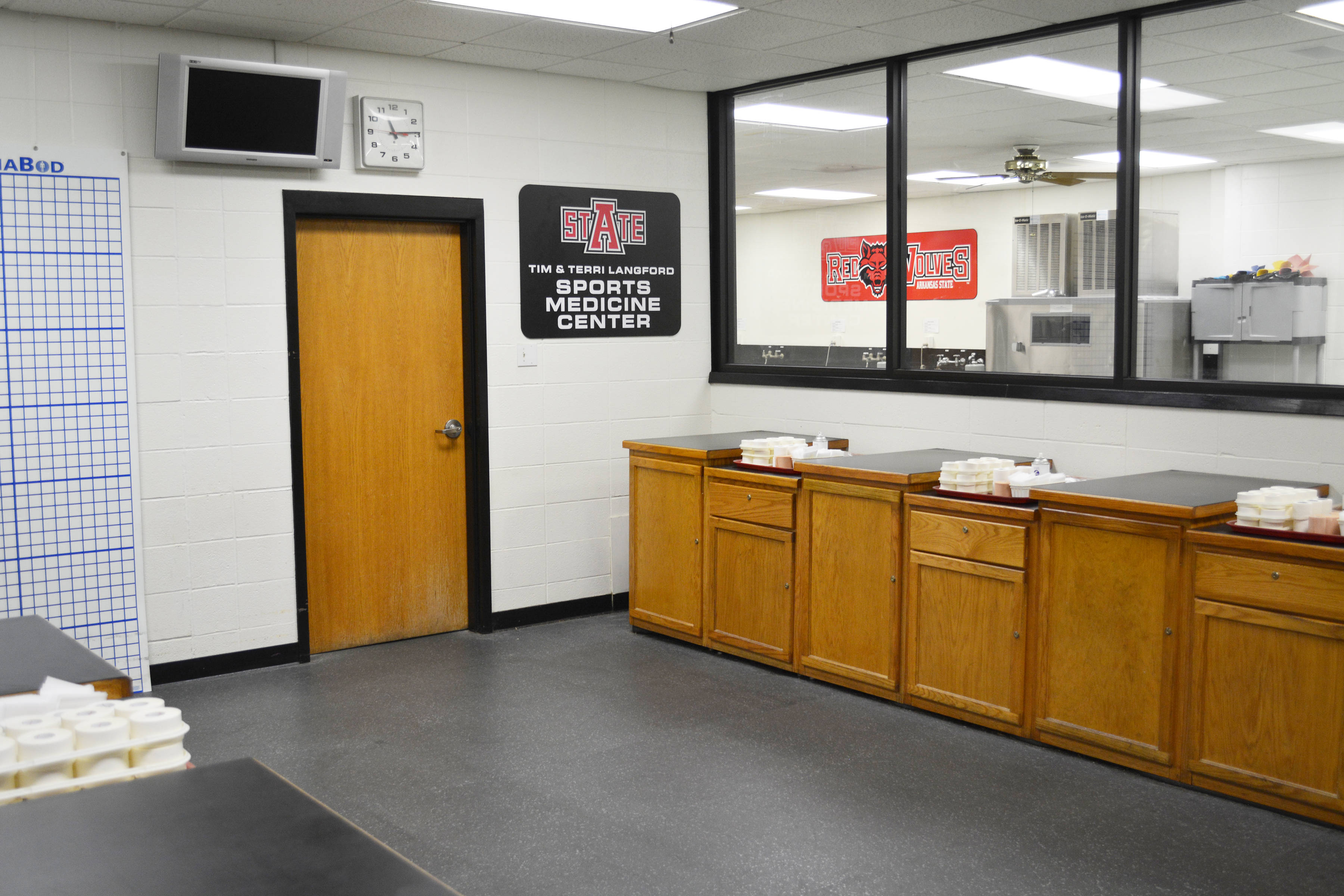 Dr. Tim and Terri Langford Sports Medicine Center