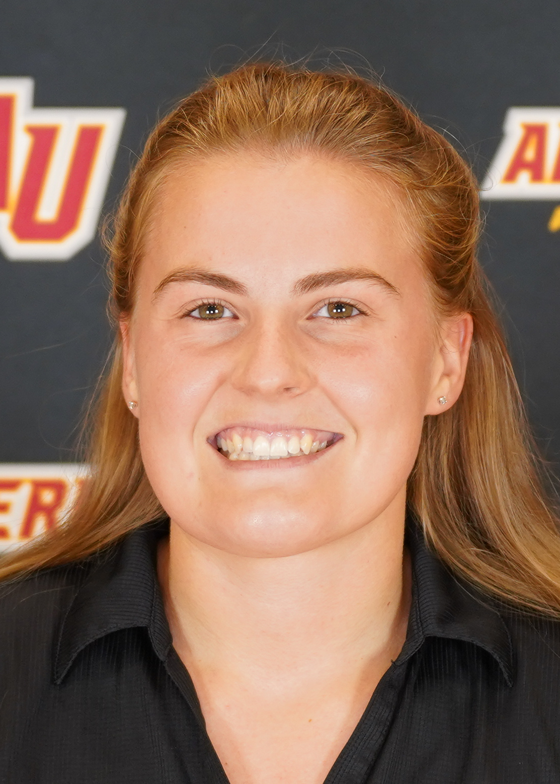 Coach Kristen Sipling