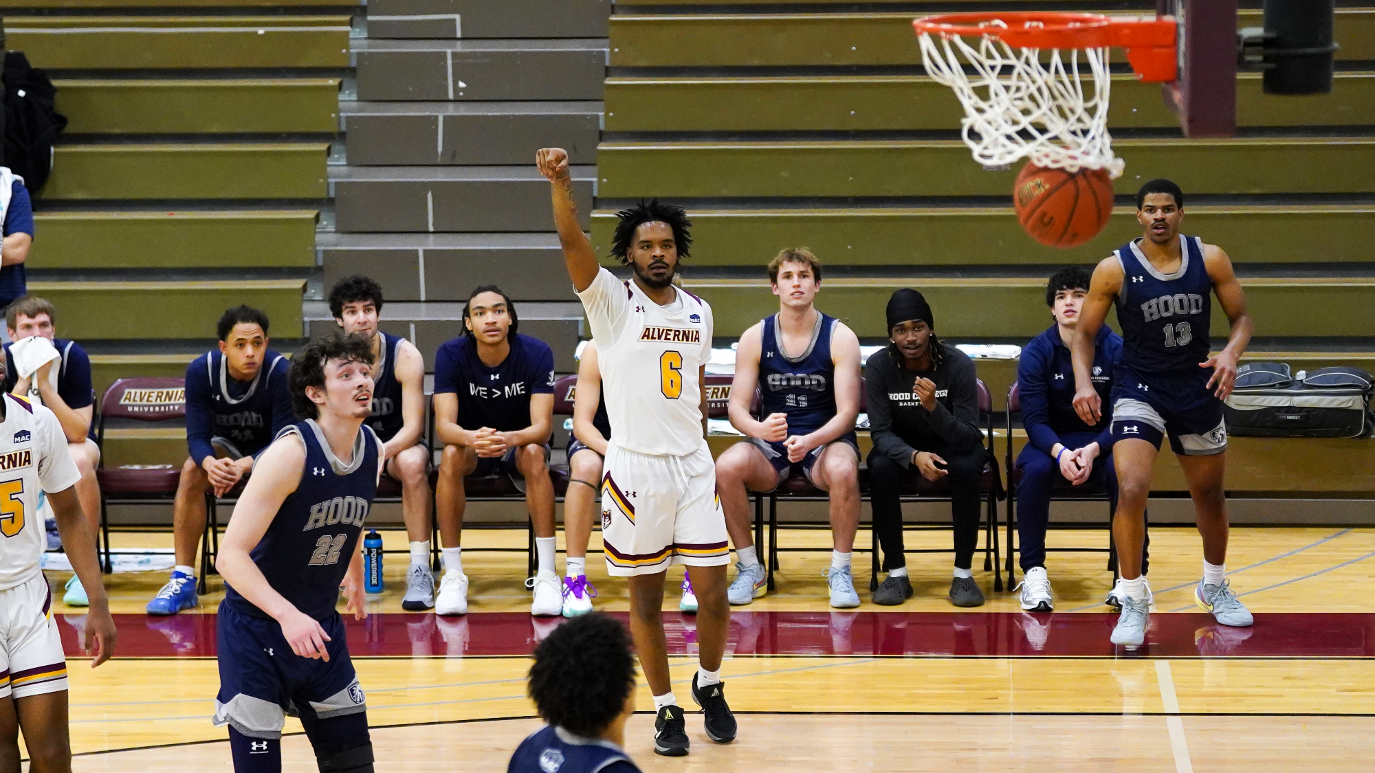 Rasheem Dearry makes a three point shot