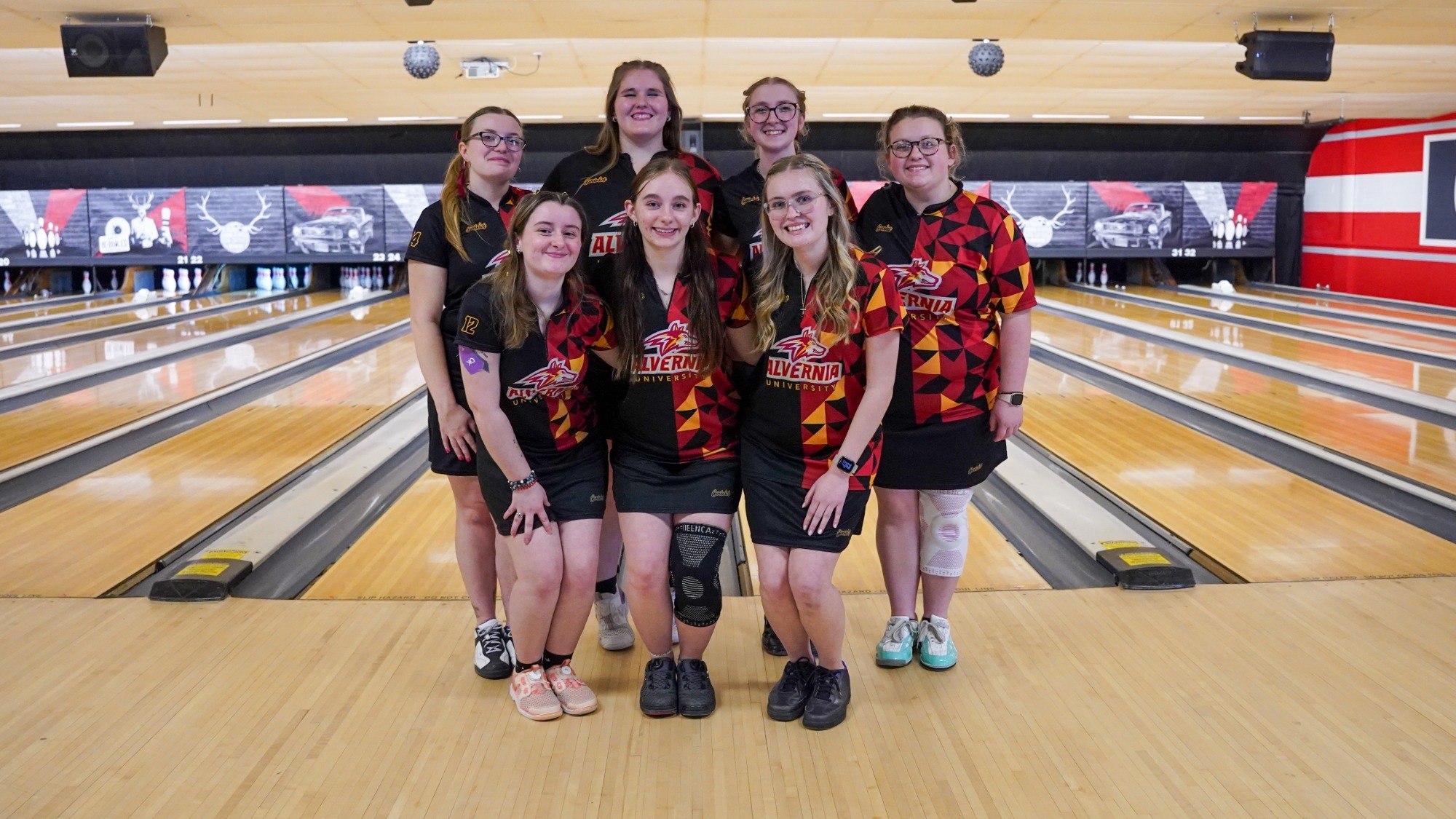 2025-2026 Alvernia Bowling Team at AMCC Round Robin 2