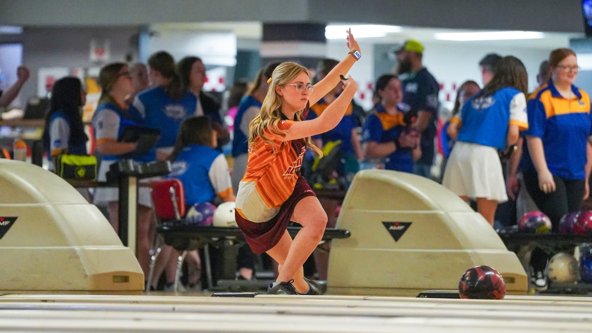 Kaitlyn Knopp Bowls at AMCC Round Robin