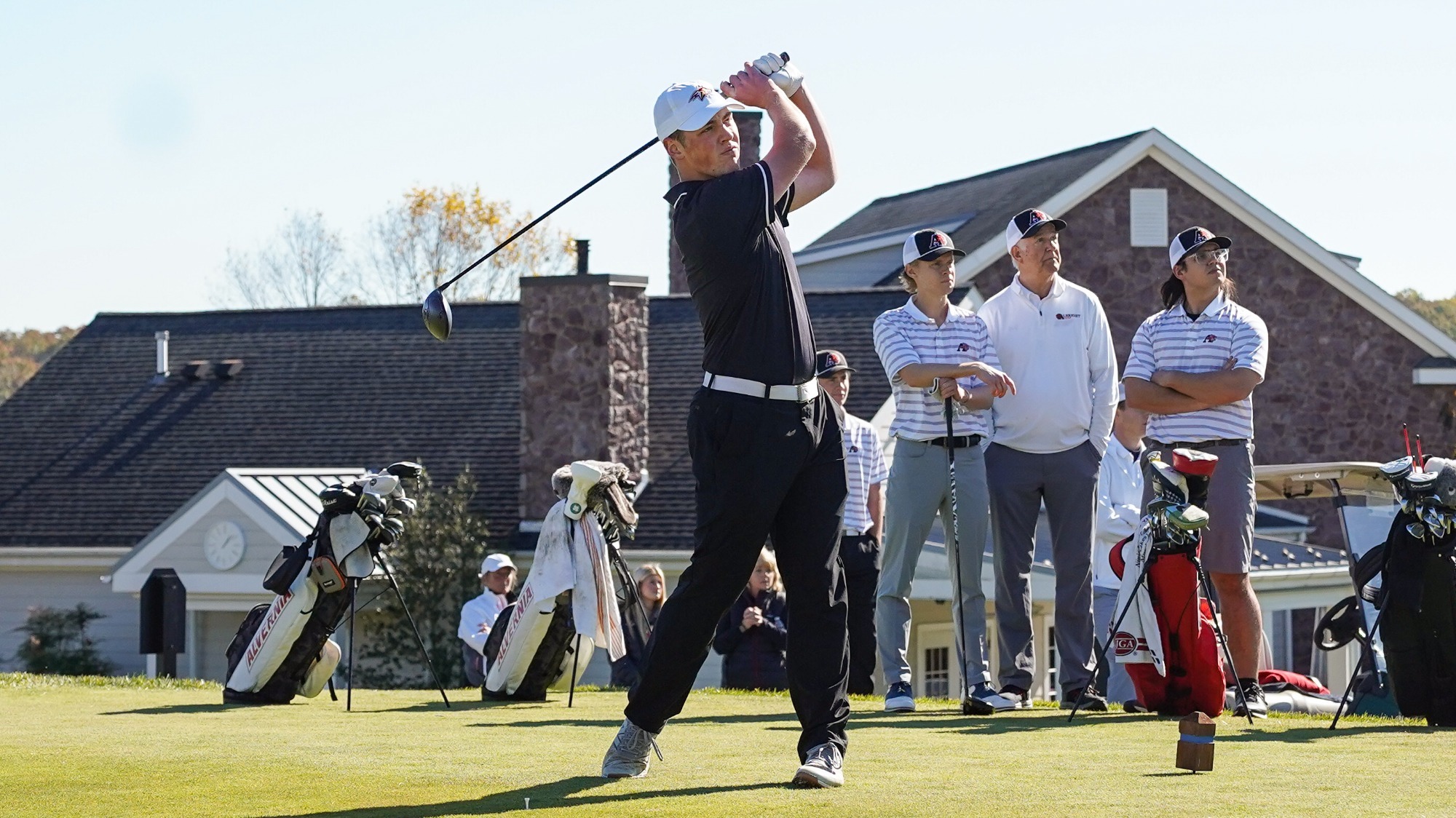 Zach Neuin tees off on hole one at LedgeRock