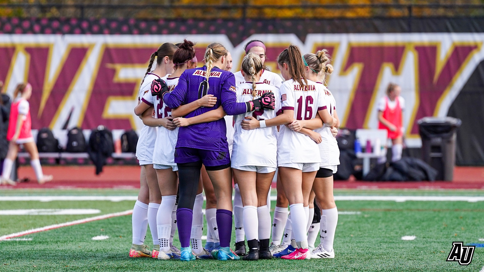 Team photo for the women's soccer season preview
