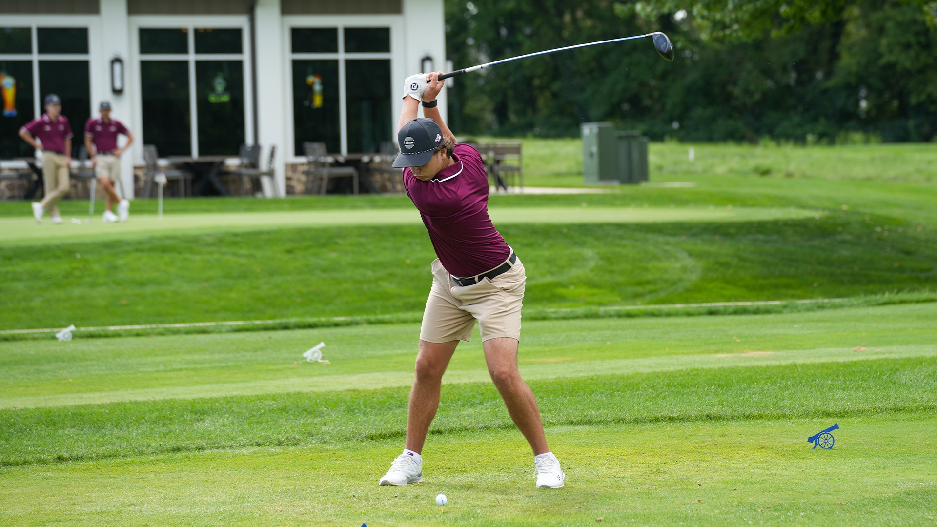 Quinlan Hood tees off on Hole 1