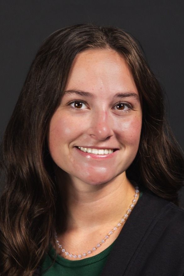 Maxwell Coach Headshot