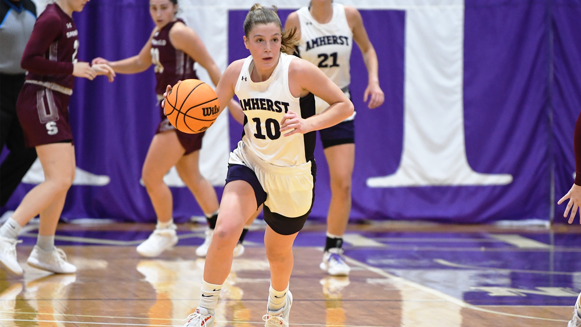 Mammoths shine bright in 6734 win over Clarkson at Florida Sunshine