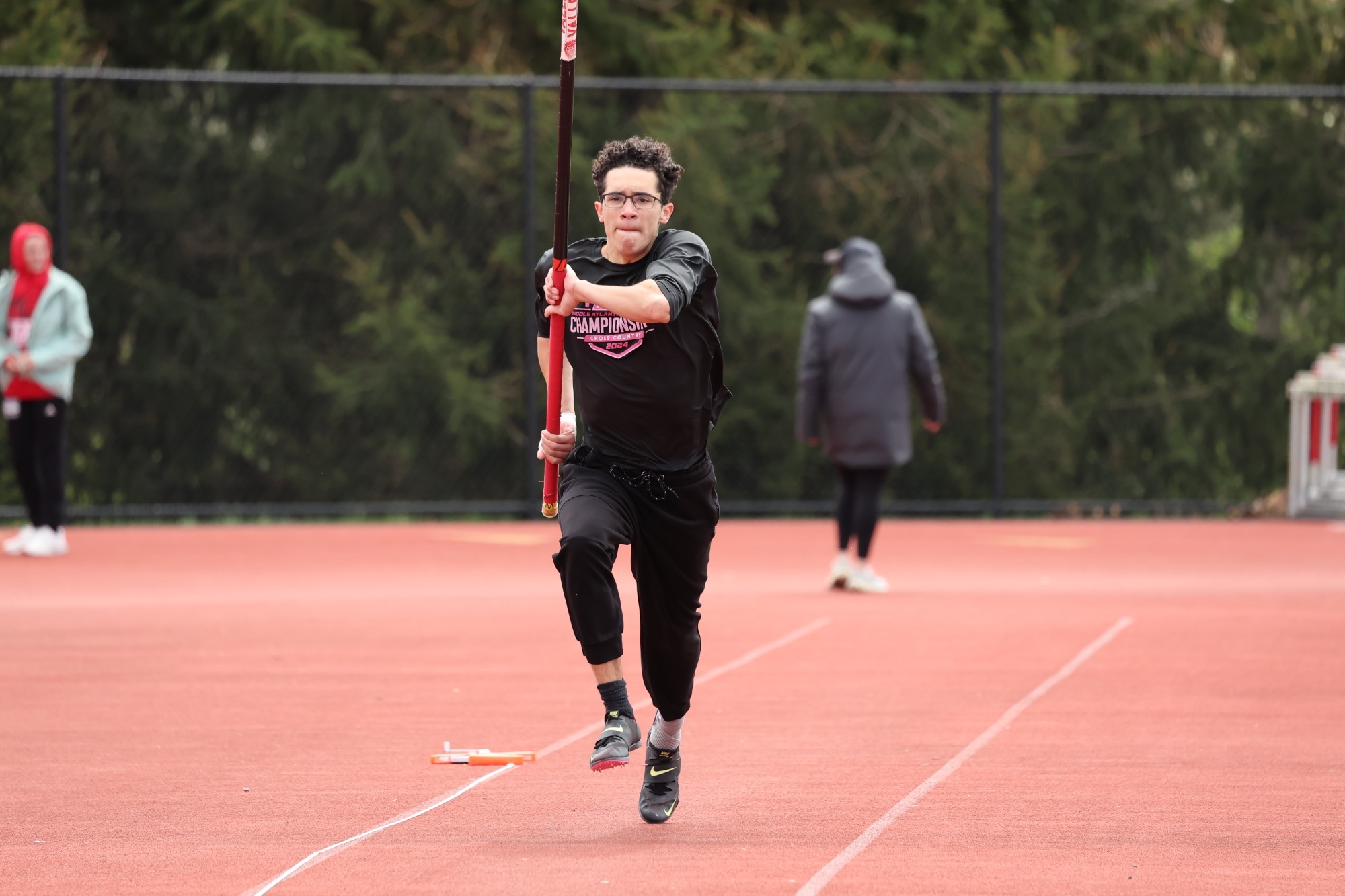 schutz pole vault otf 25