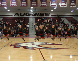 1011-danceteam-0