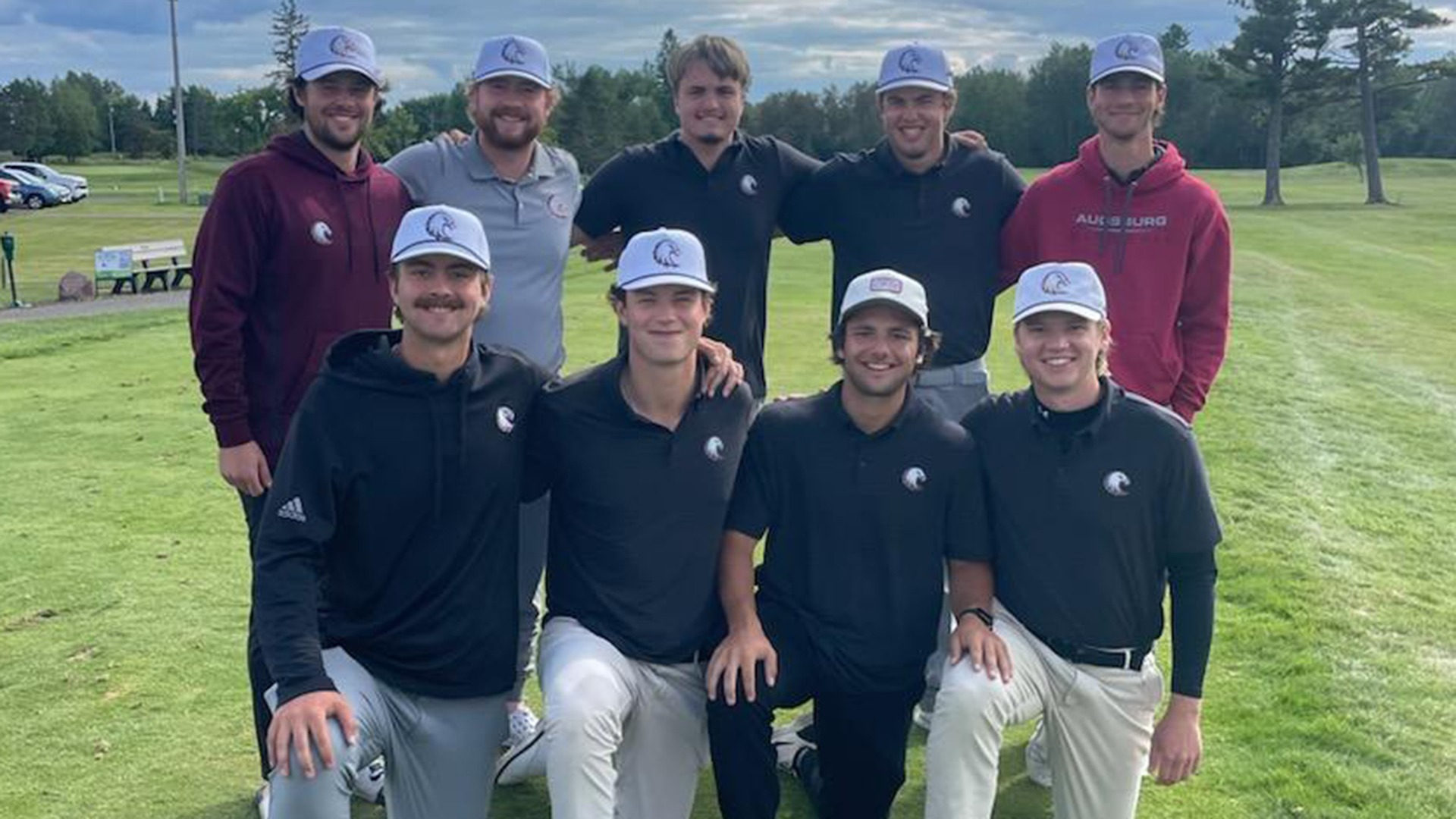 Augsburg men's golfers pose for a photo following a 2025-26 meet.