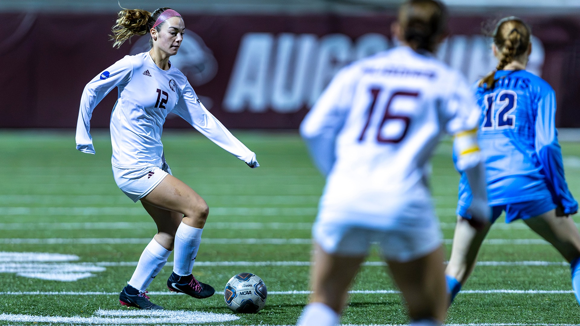 Lennon Folstad handles the ball during a 2026 Augsburg women's soccer game.