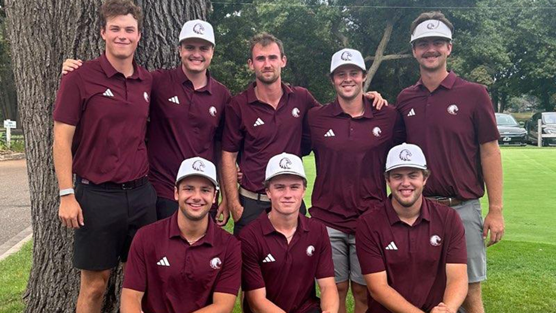 Augsburg's men's golf team poses for a group photo after a 2026-27 event.