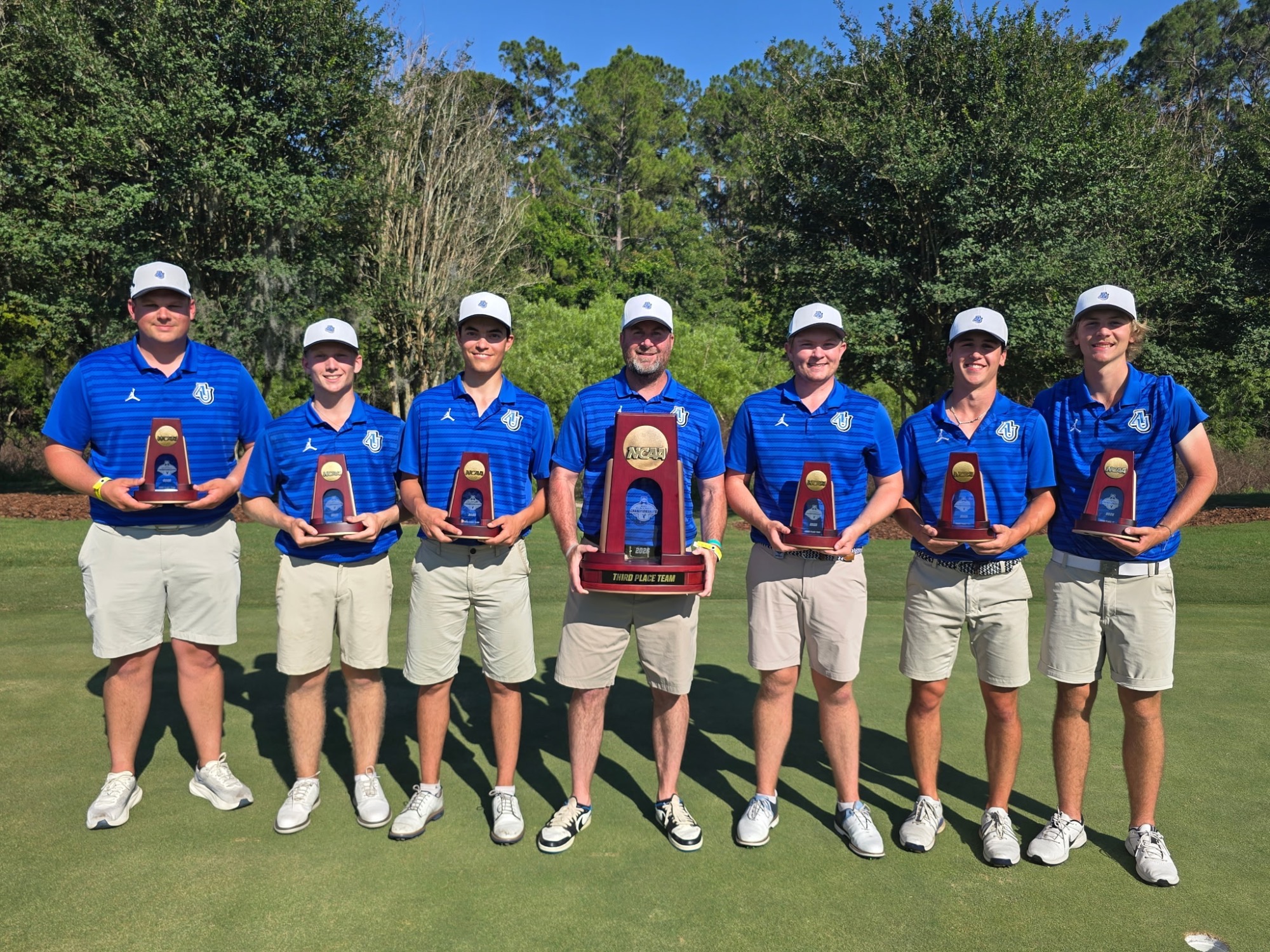 MGOLF ncaa trophy