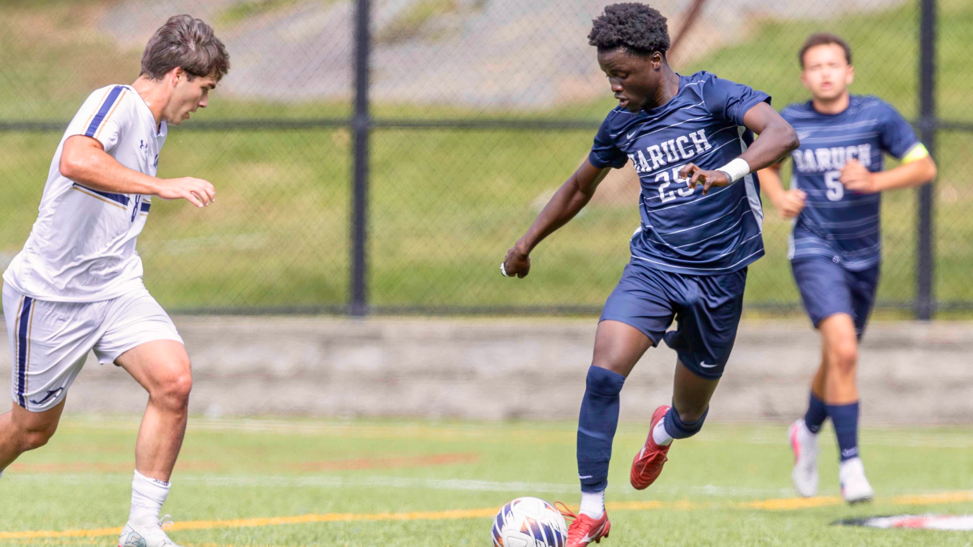  Ibrahim Mohammed in a counterattack against Mount Saint Vincent.