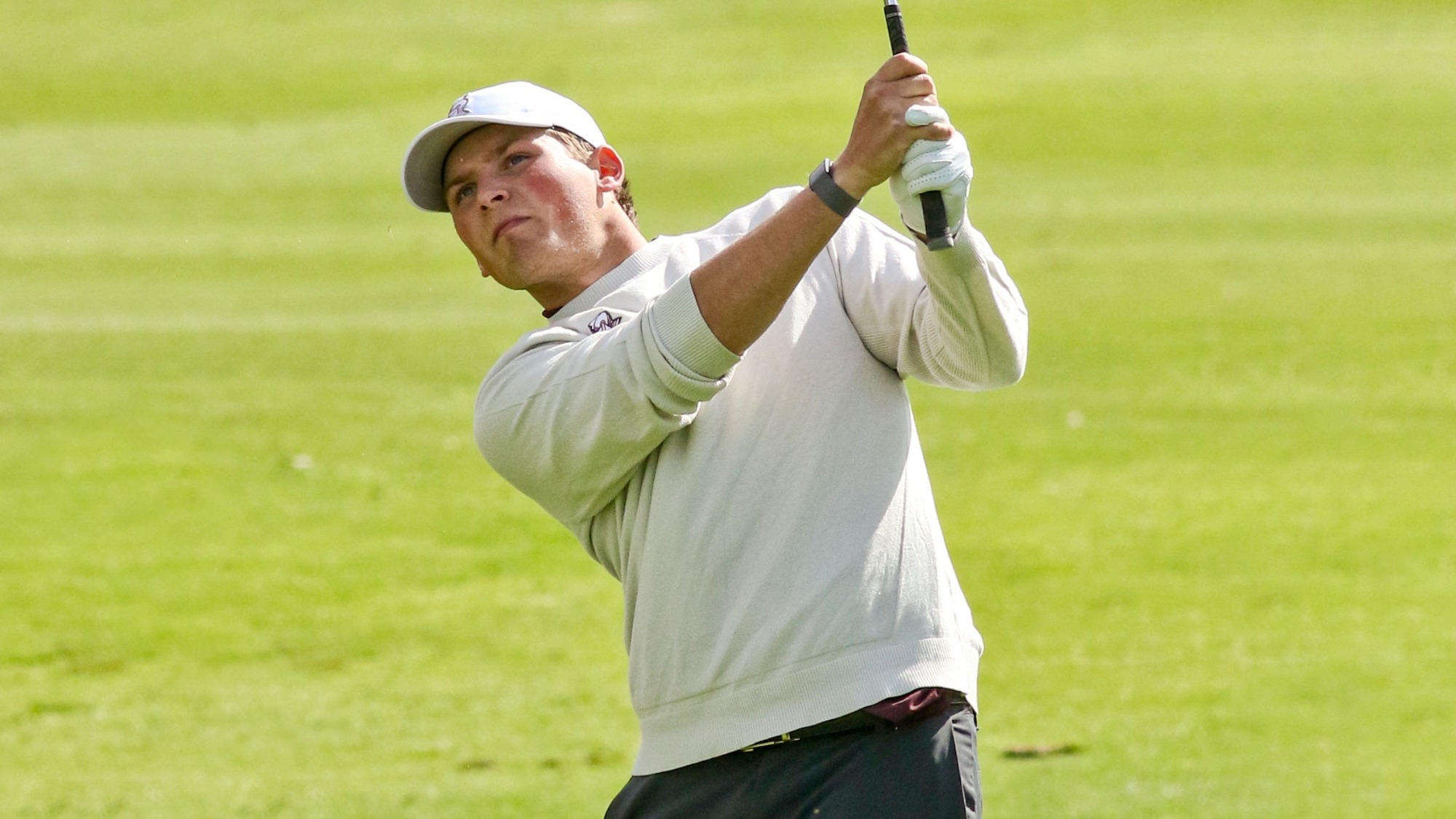 Riley Jude Bender fairway approach shot