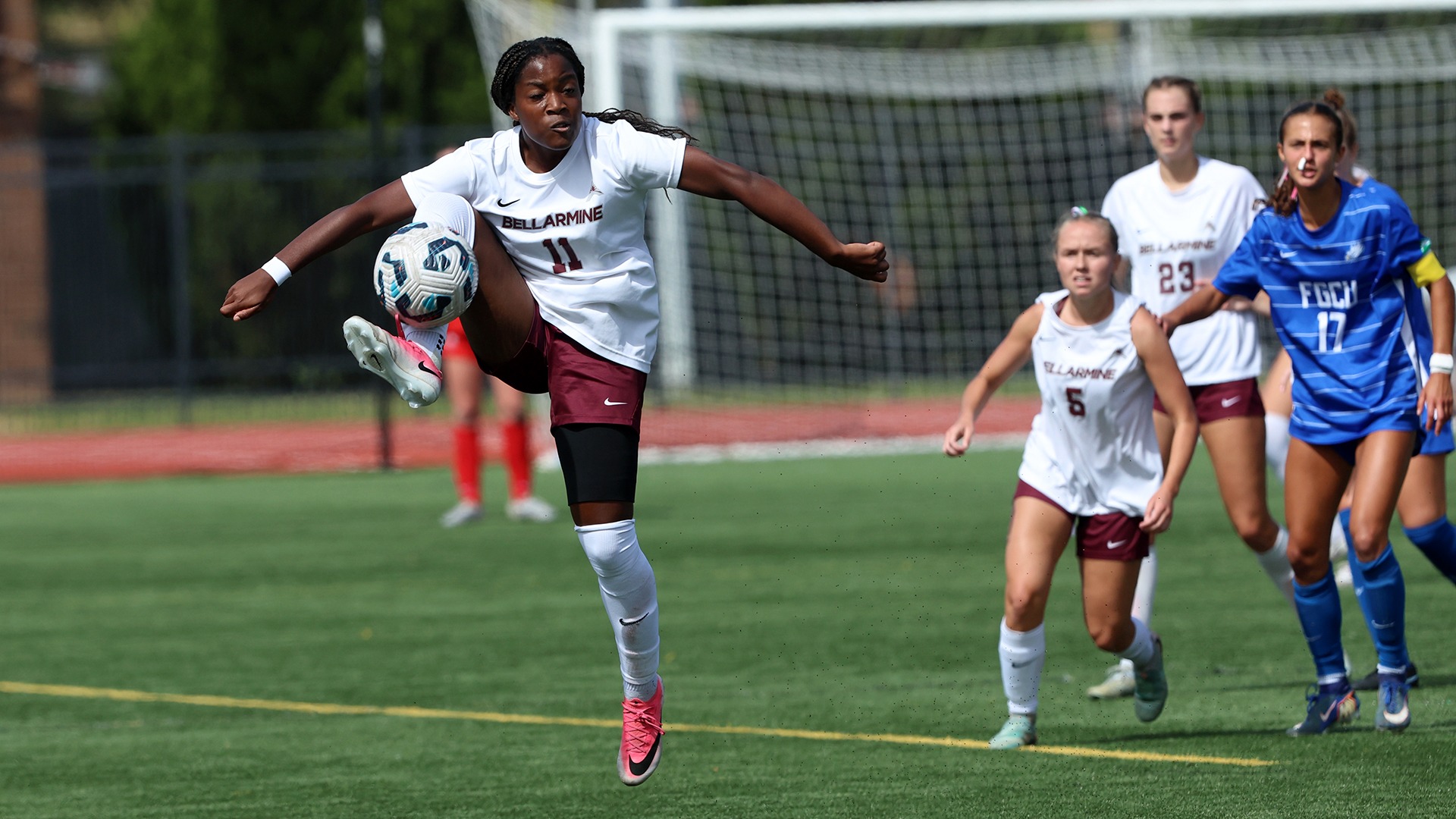 Makenzie Simpson gathers the ball against FGCU.